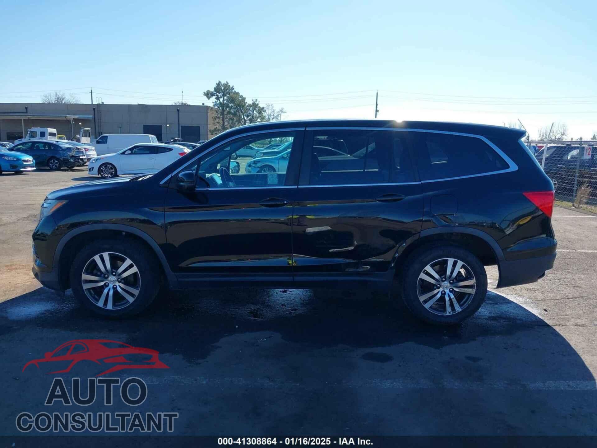 HONDA PILOT 2016 - 5FNYF5H57GB032535