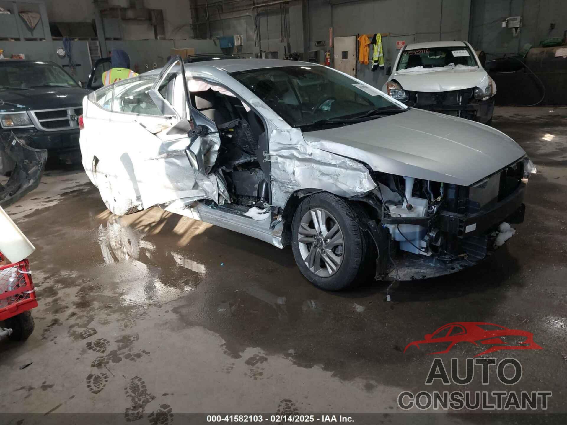 HYUNDAI ELANTRA 2020 - 5NPD84LF6LH536895