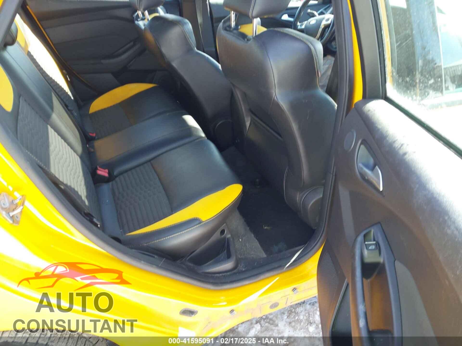 FORD FOCUS ST 2013 - 1FADP3L97DL127248