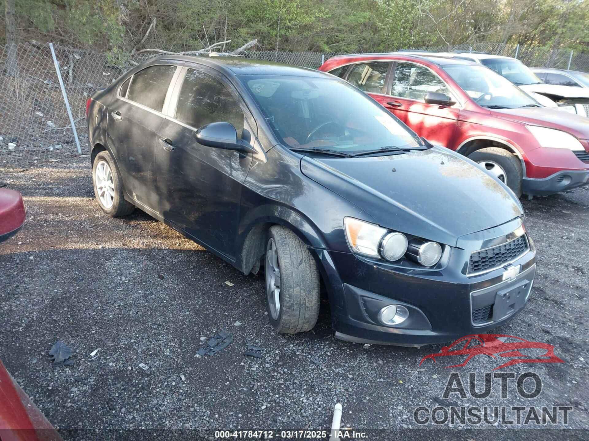 CHEVROLET SONIC 2015 - 1G1JE5SB1F4192766