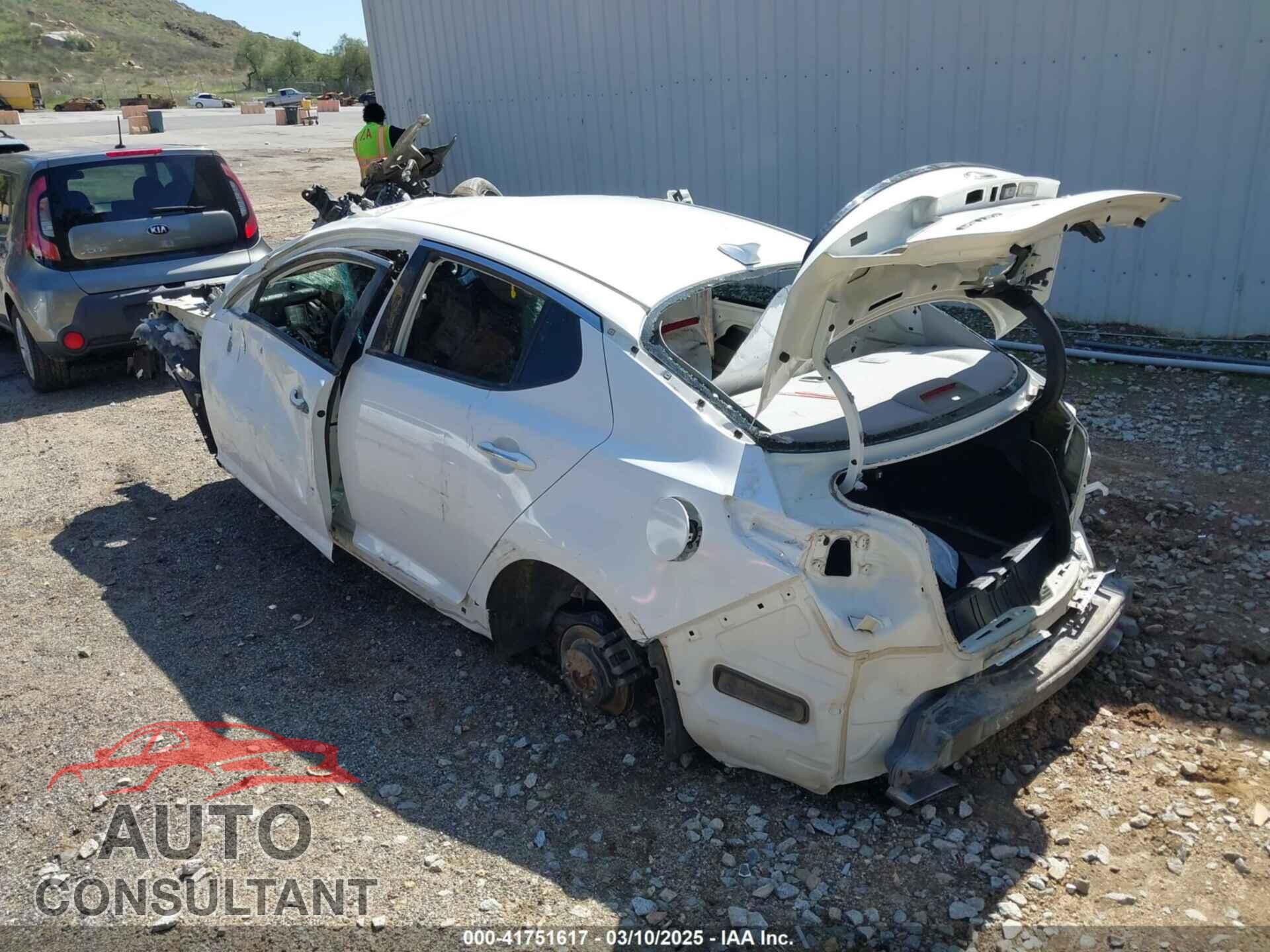 KIA OPTIMA 2015 - KNAGM4A73F5546709