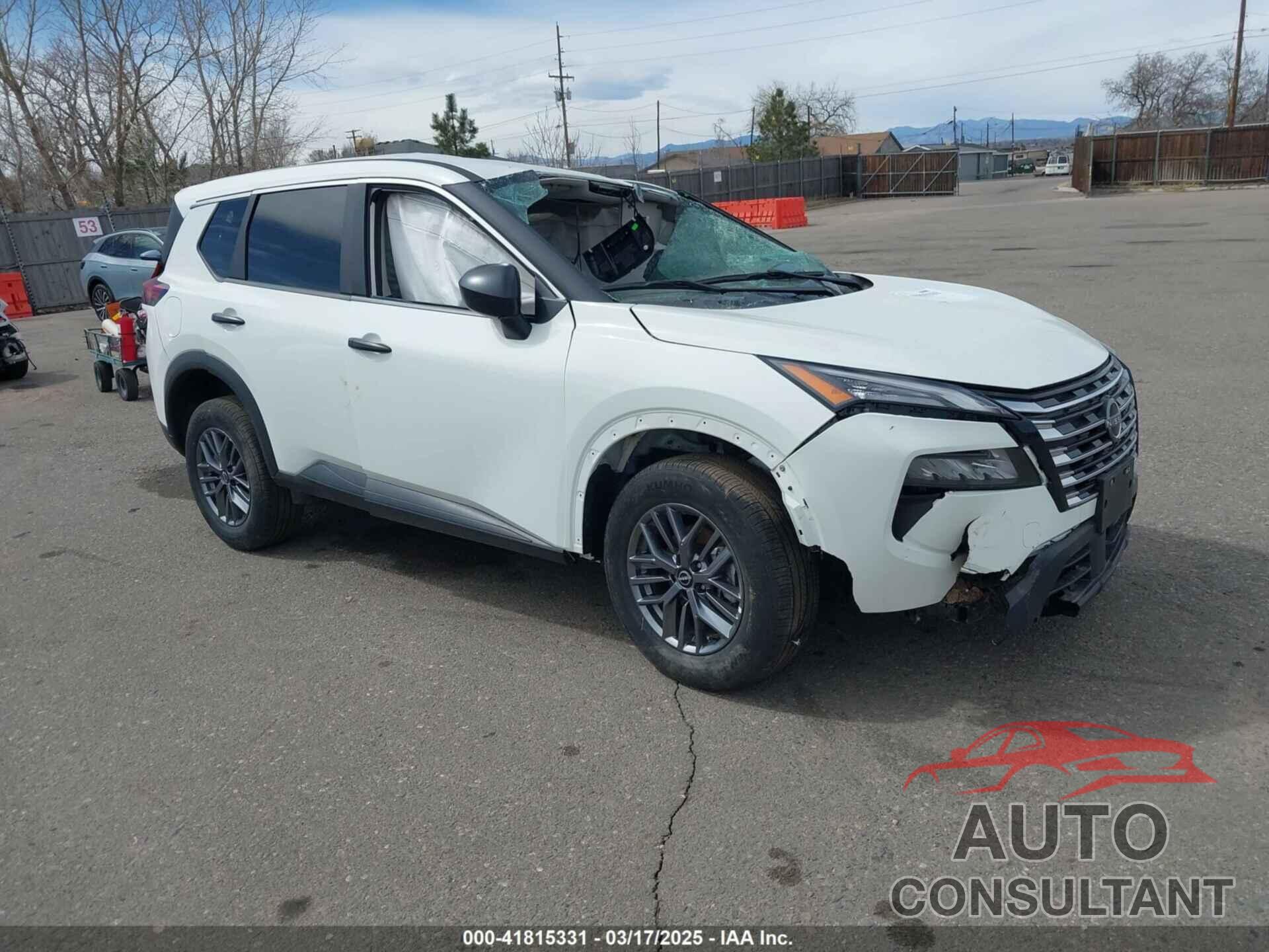 NISSAN ROGUE 2024 - 5N1BT3AB8RC700521