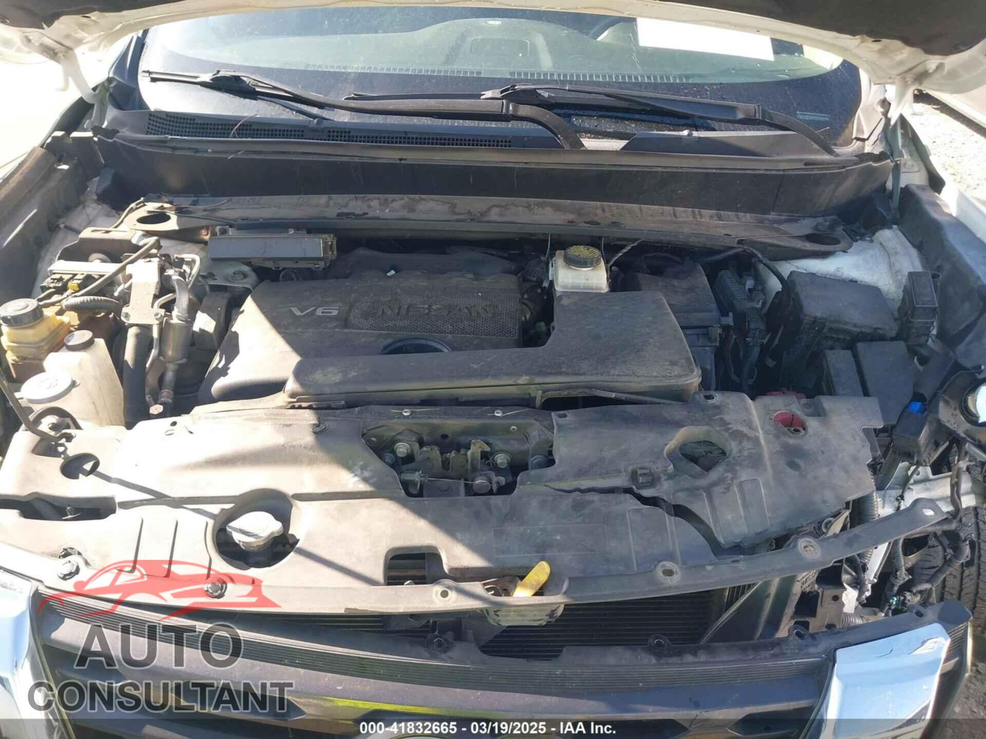 NISSAN PATHFINDER 2017 - 5N1DR2MN1HC912148