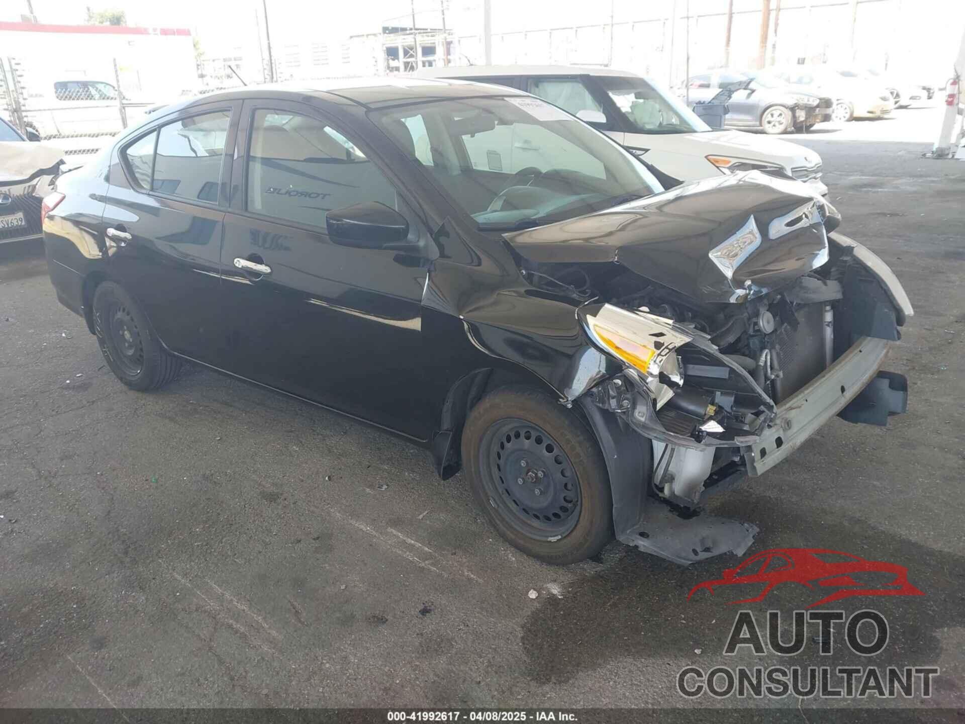 NISSAN VERSA 2017 - 3N1CN7APXHL848844