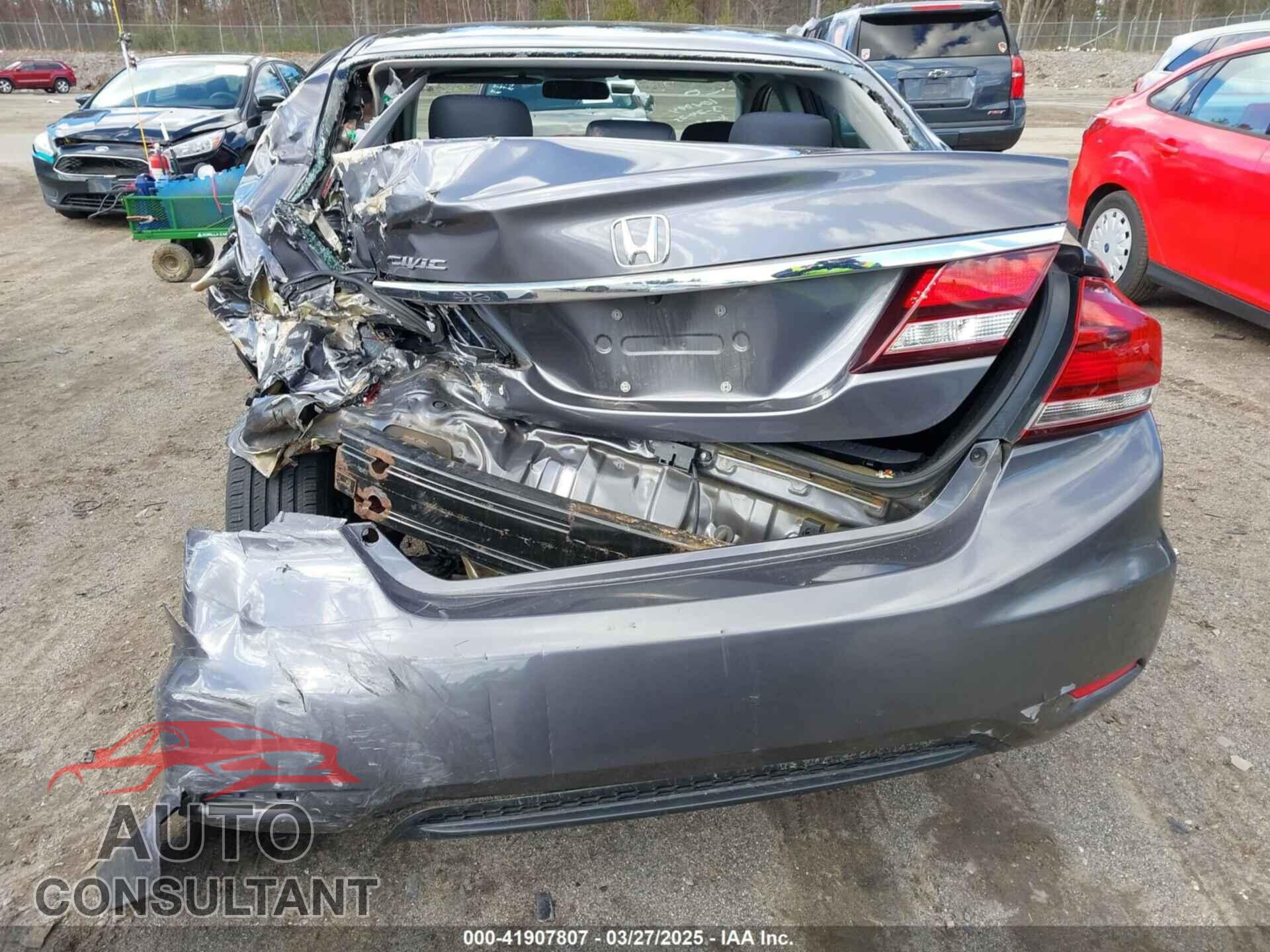HONDA CIVIC 2015 - 2HGFB2F83FH504352