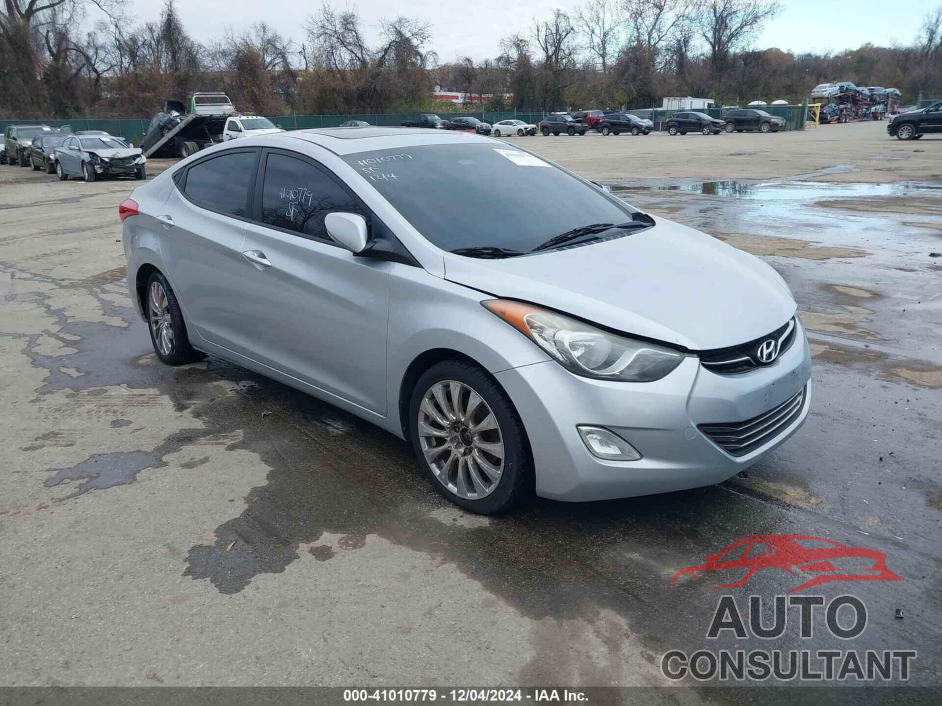 HYUNDAI ELANTRA 2012 - 5NPDH4AE8CH091974