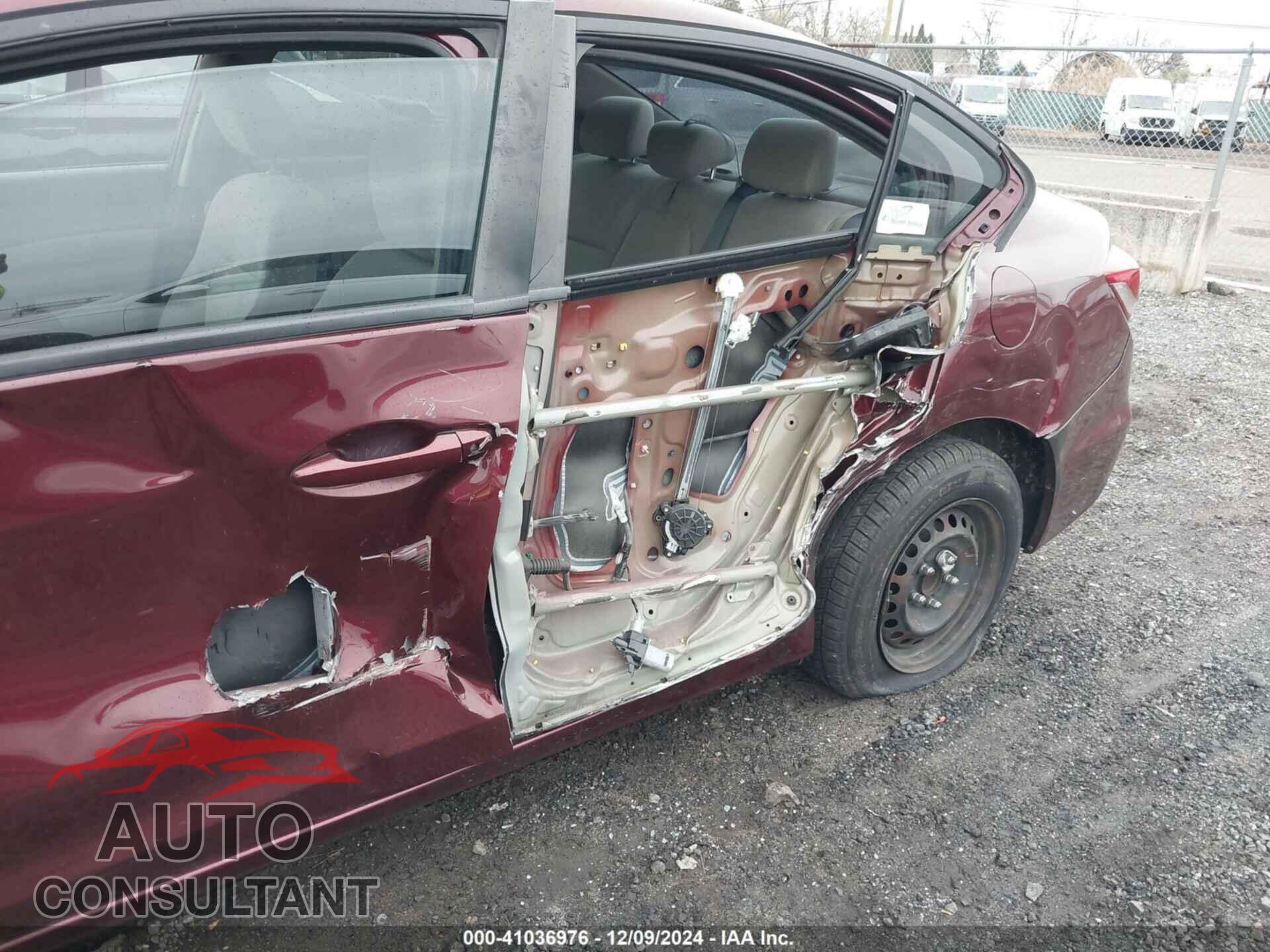 HONDA CIVIC 2013 - 2HGFB2F50DH596989