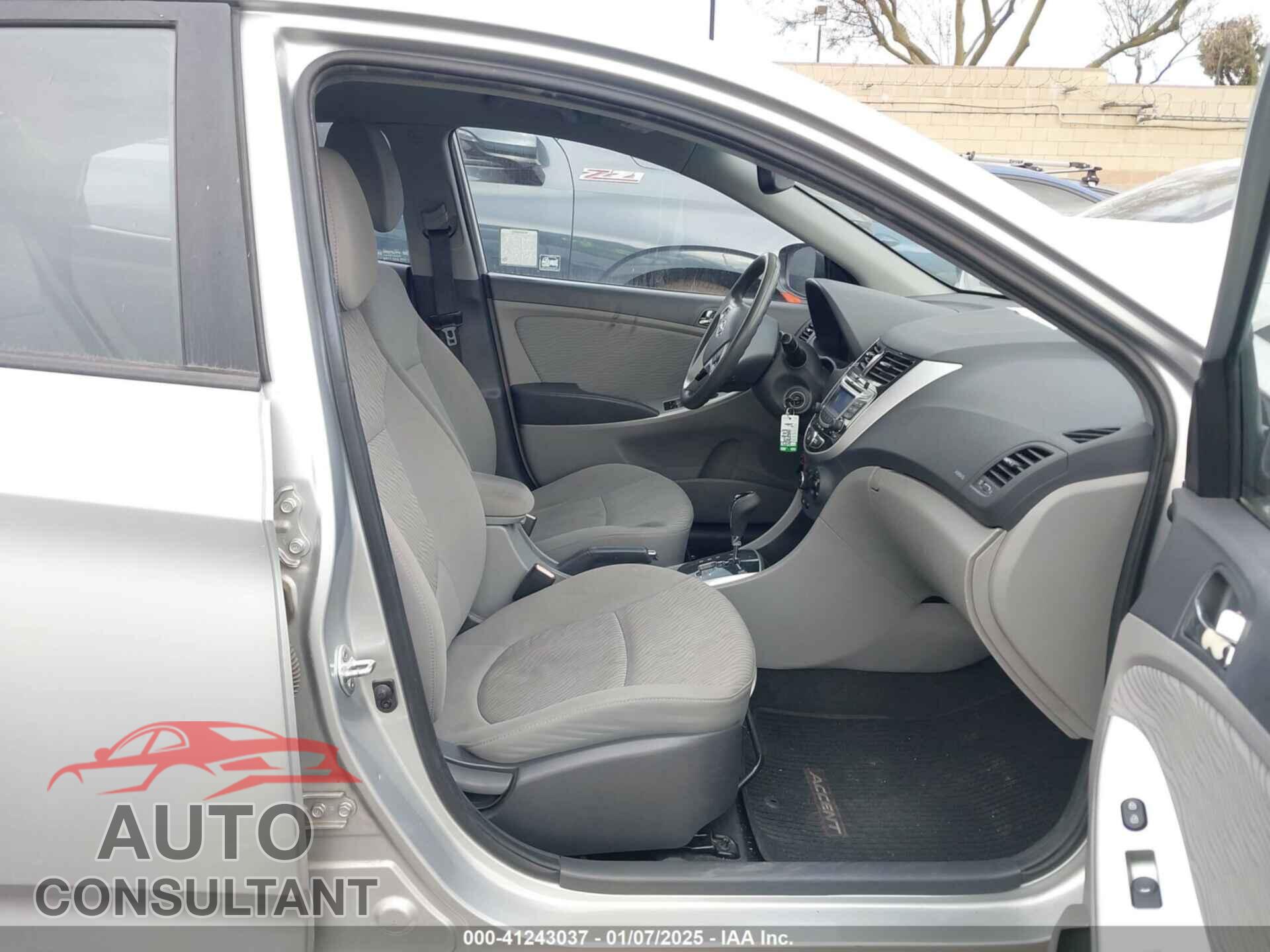 HYUNDAI ACCENT 2013 - KMHCU4AE0DU426168