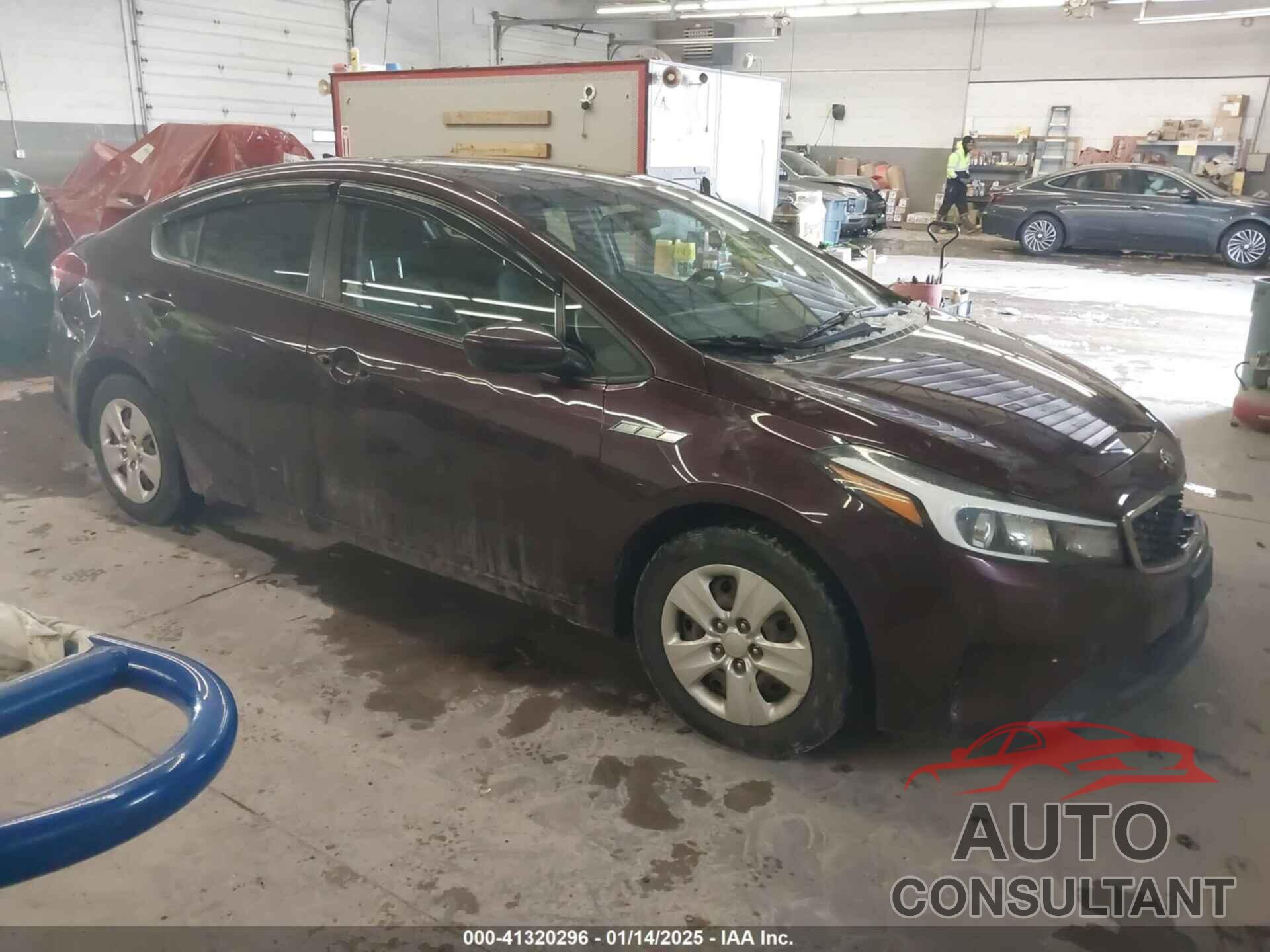 KIA FORTE 2018 - 3KPFL4A79JE251337