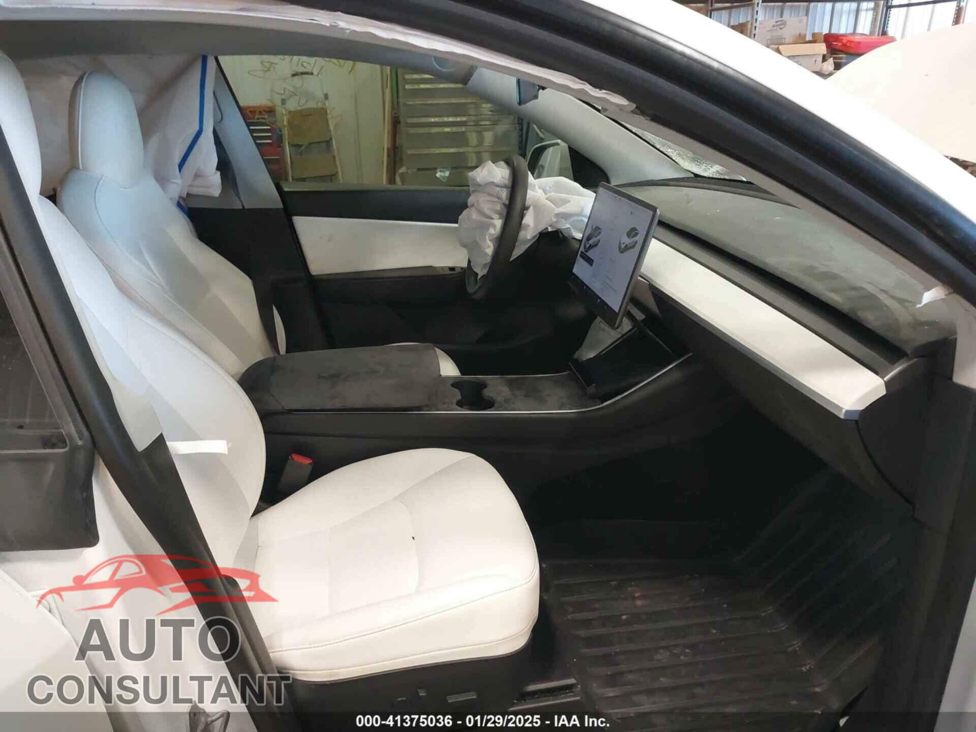 TESLA MODEL Y 2020 - 5YJYGDEEXLF018795