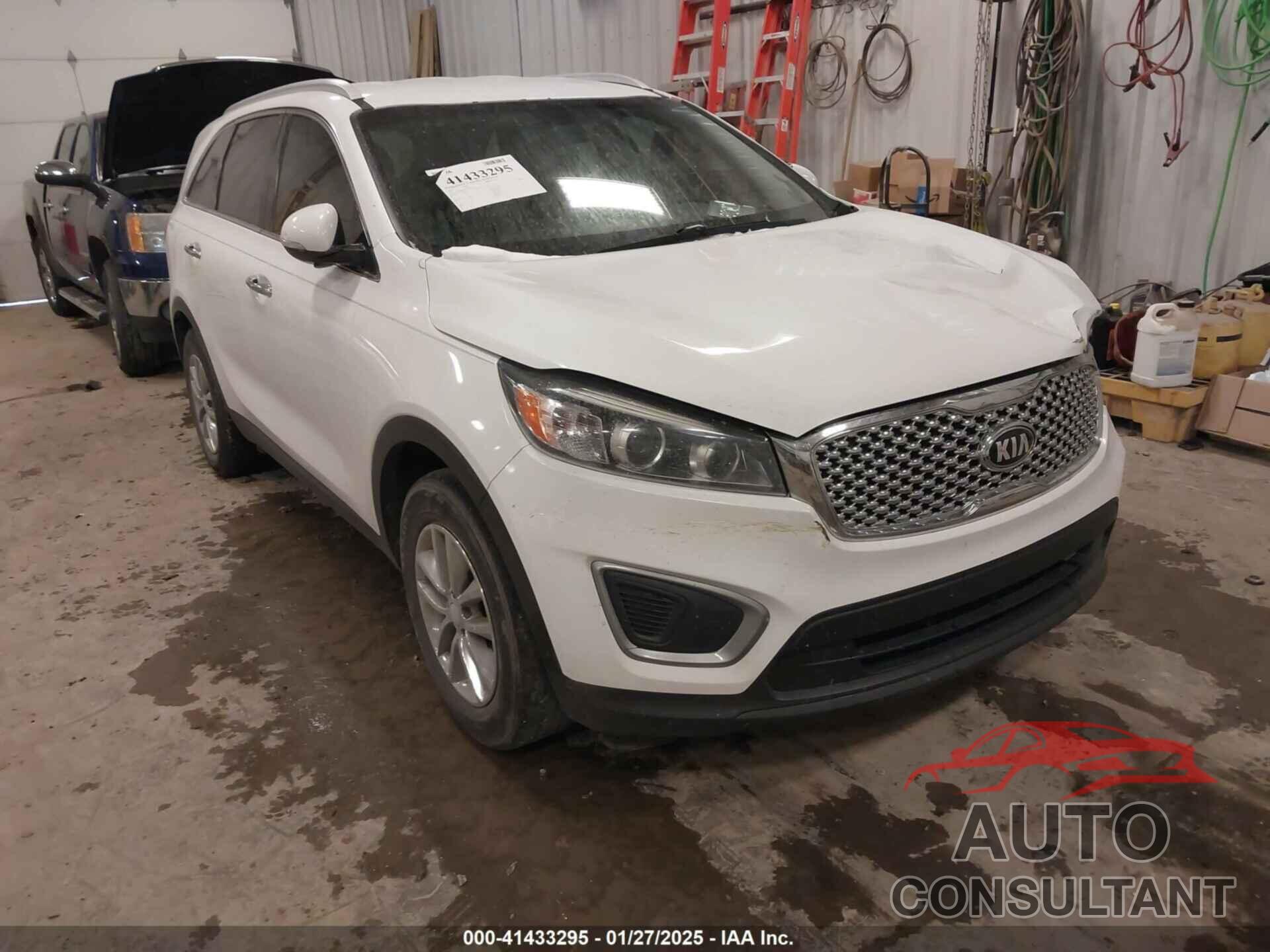 KIA SORENTO 2018 - 5XYPG4A33JG379078