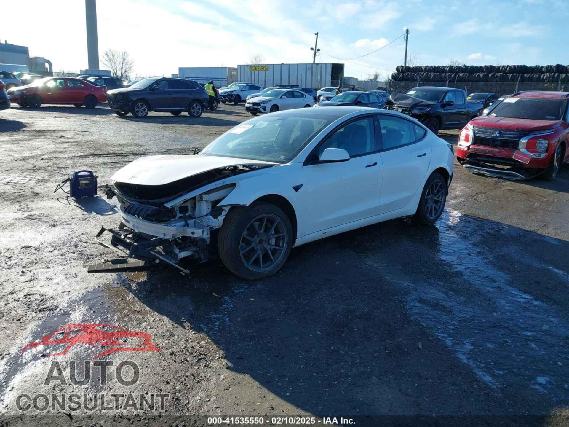 TESLA MODEL 3 2022 - 5YJ3E1EA6NF115149