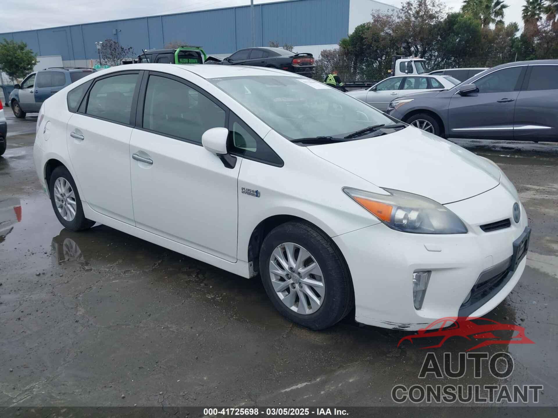 TOYOTA PRIUS PLUG-IN 2013 - JTDKN3DPXD3037290