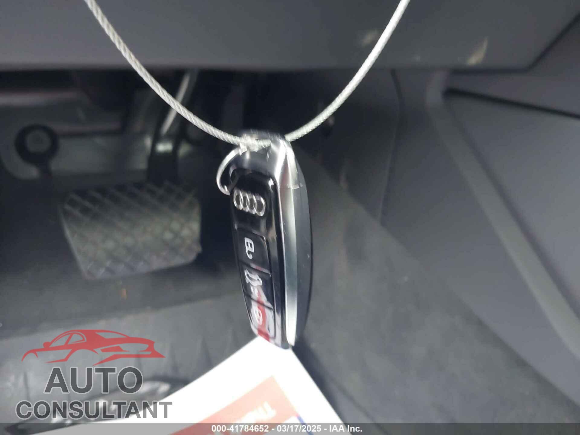 AUDI A6 2021 - WAUD3AF25MN061485
