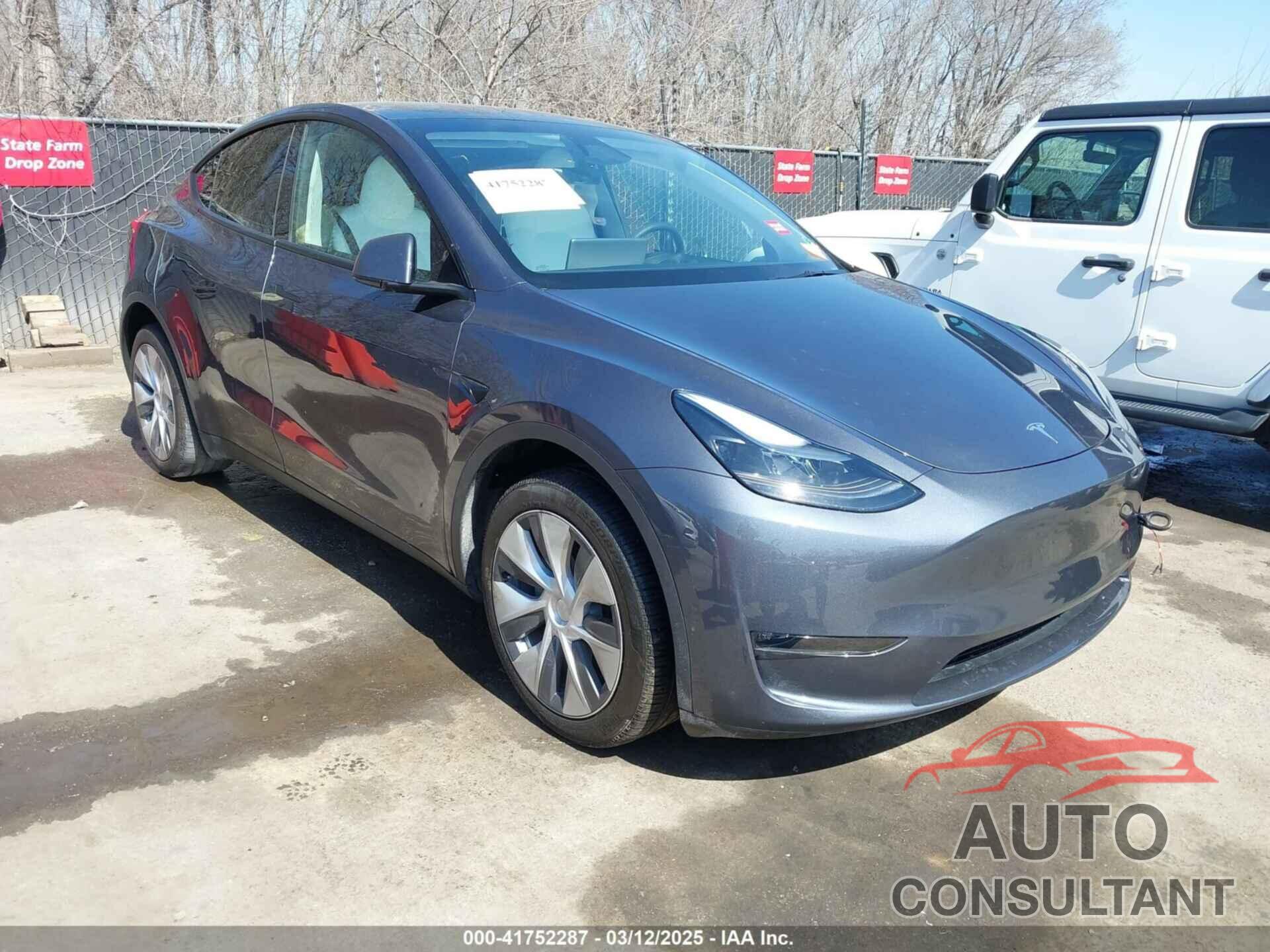 TESLA MODEL Y 2023 - 7SAYGDEE2PA186792