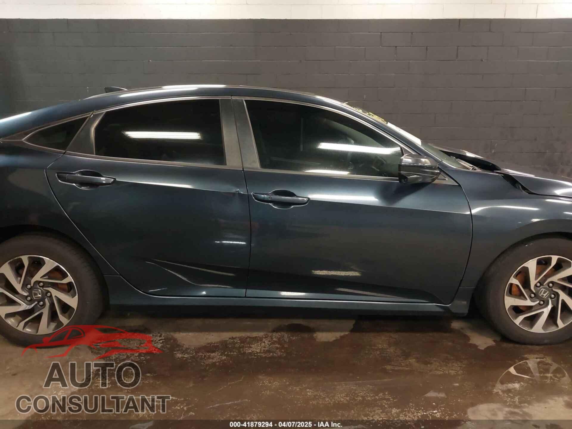HONDA CIVIC 2017 - 19XFC2F79HE208558