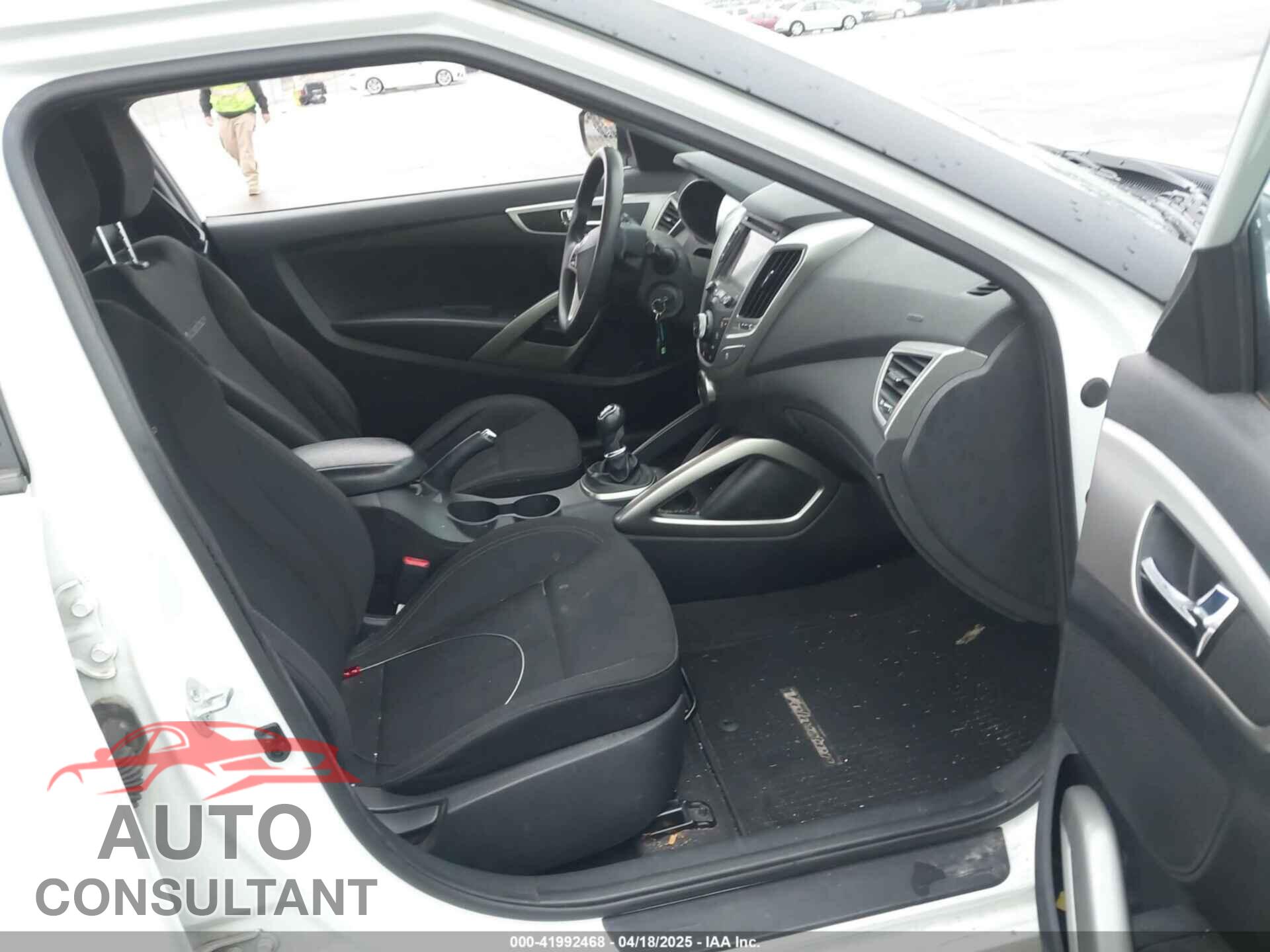 HYUNDAI VELOSTER 2013 - KMHTC6AD8DU171050
