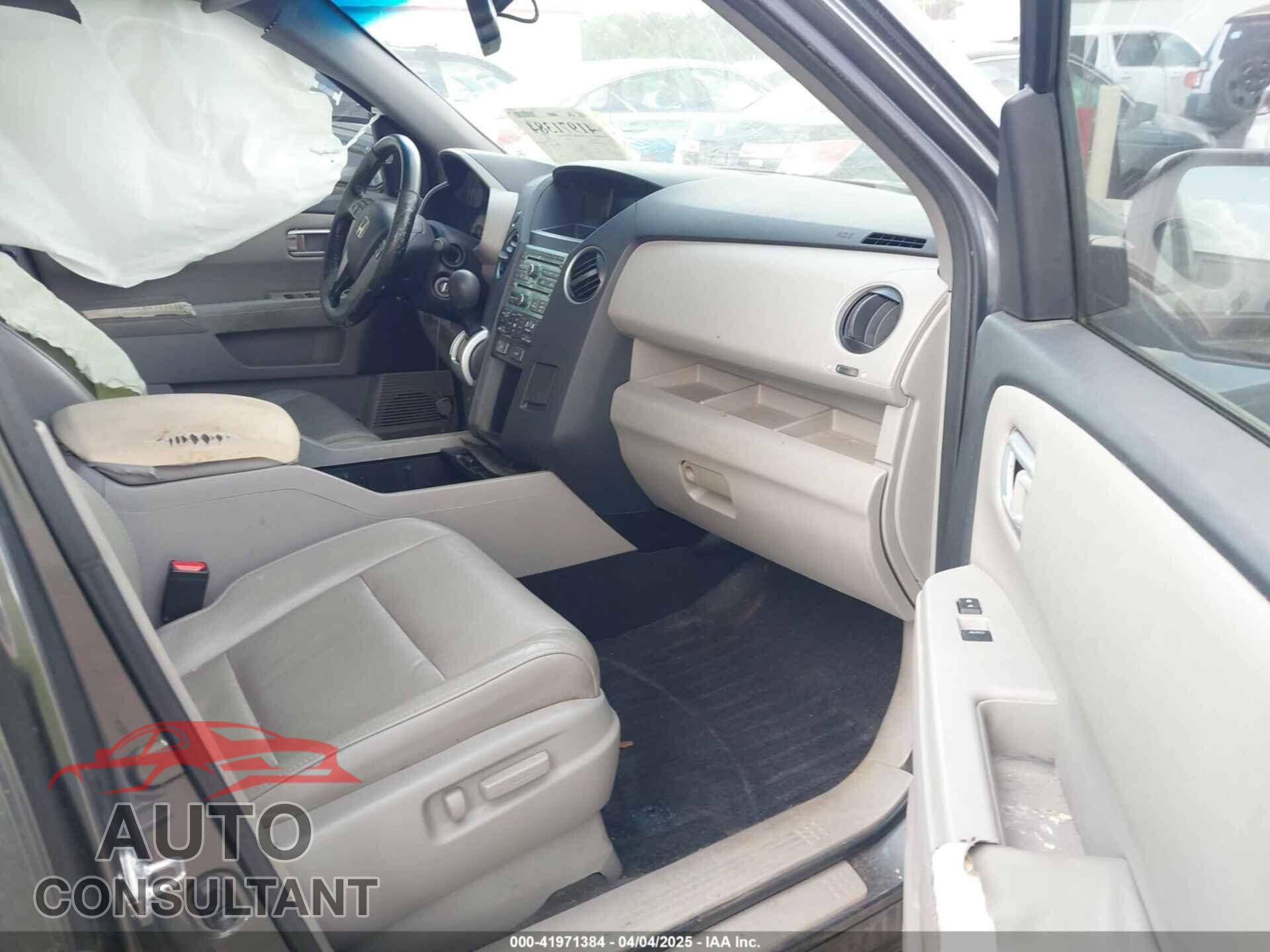 HONDA PILOT 2011 - 5FNYF3H69BB023003