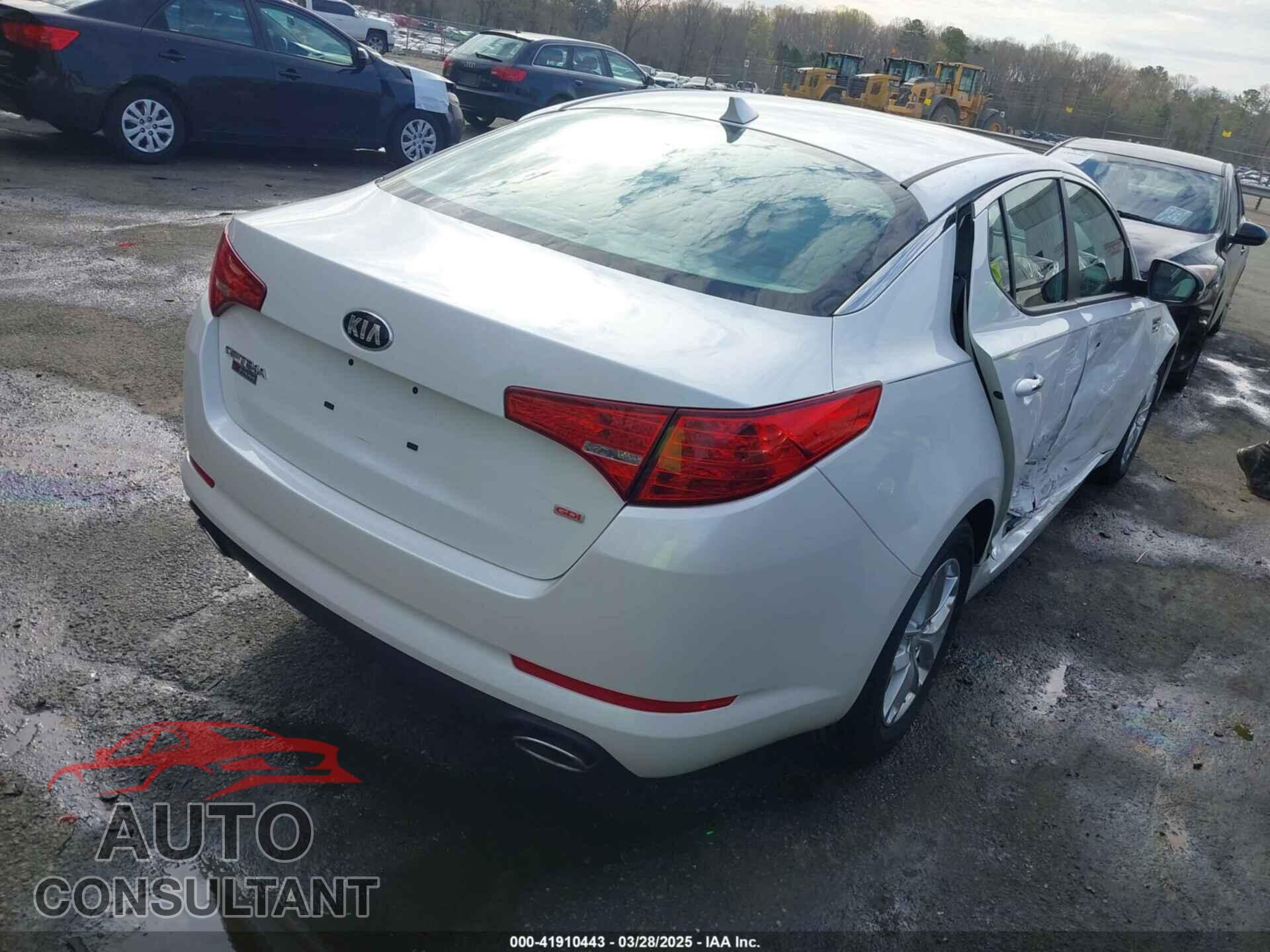 KIA OPTIMA 2013 - KNAGM4A70D5336517