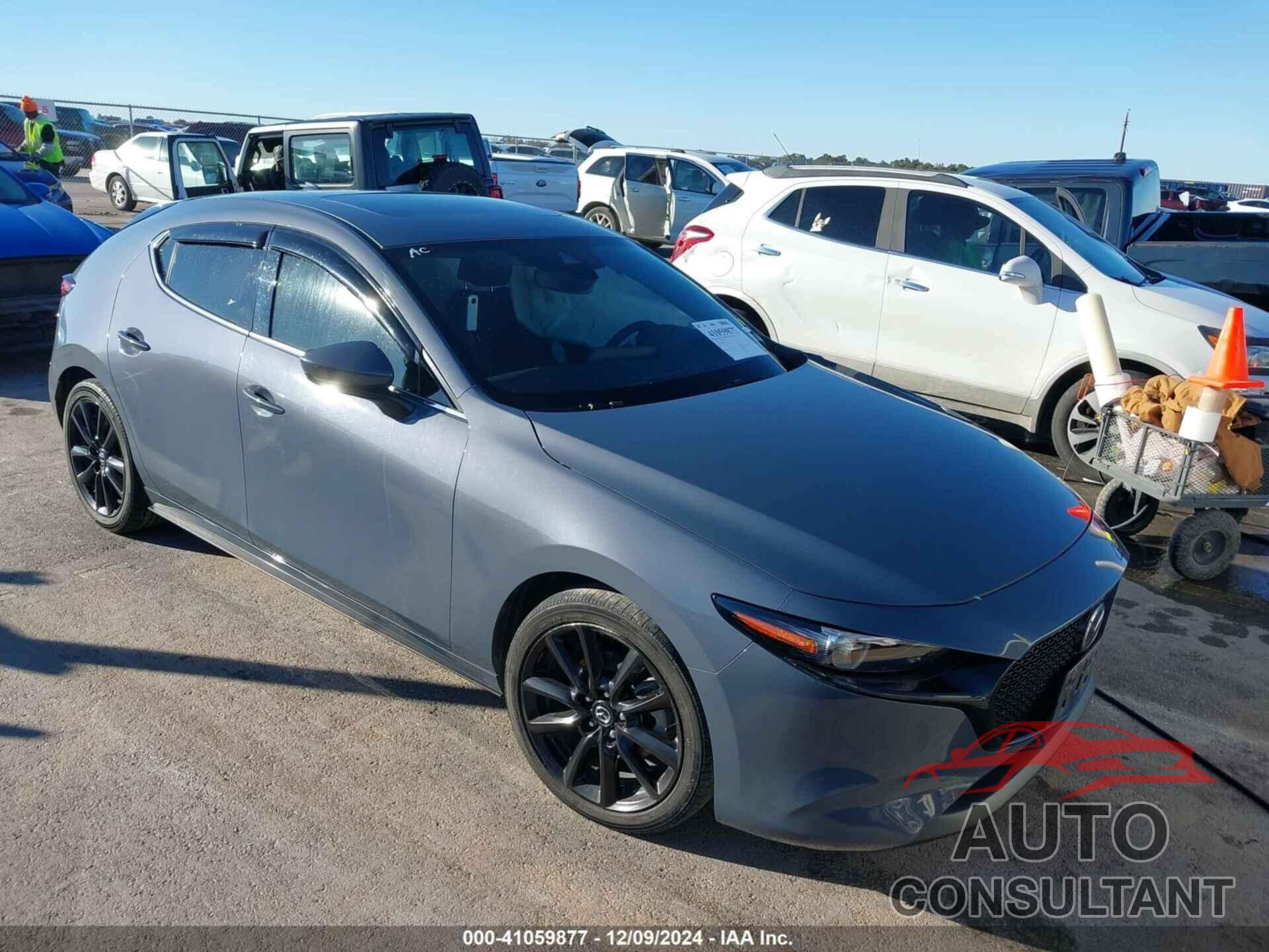 MAZDA MAZDA3 2022 - JM1BPBML8N1520307