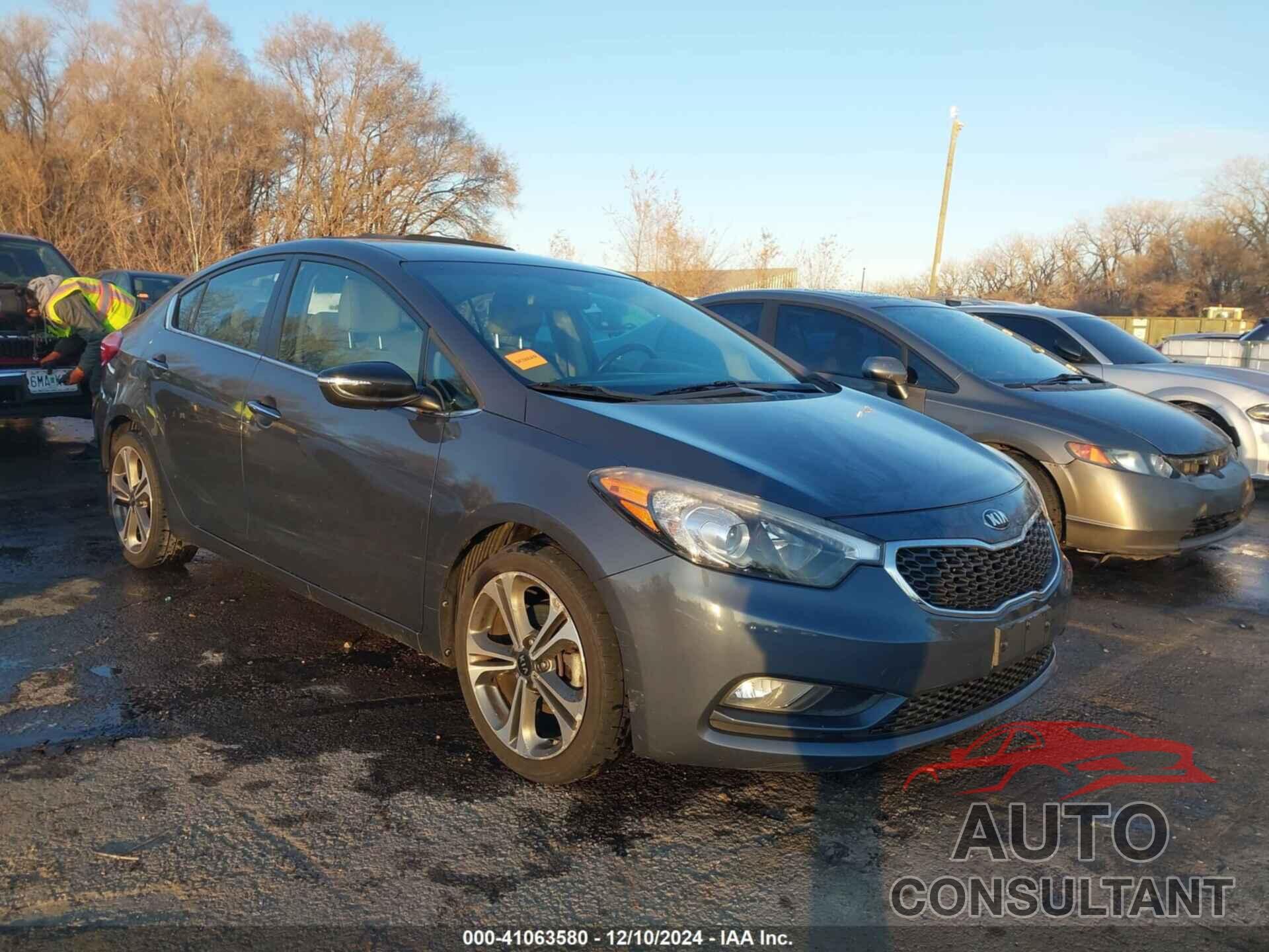KIA FORTE 2015 - KNAFX4A82F5302495