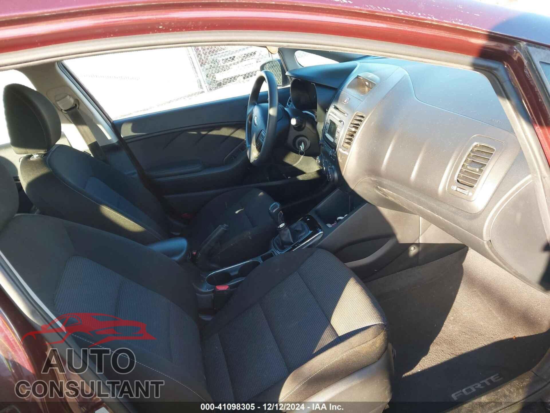 KIA FORTE 2017 - 3KPFK4A70HE084394