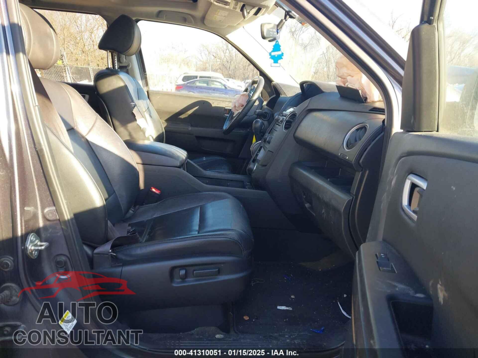 HONDA PILOT 2015 - 5FNYF4H68FB034439