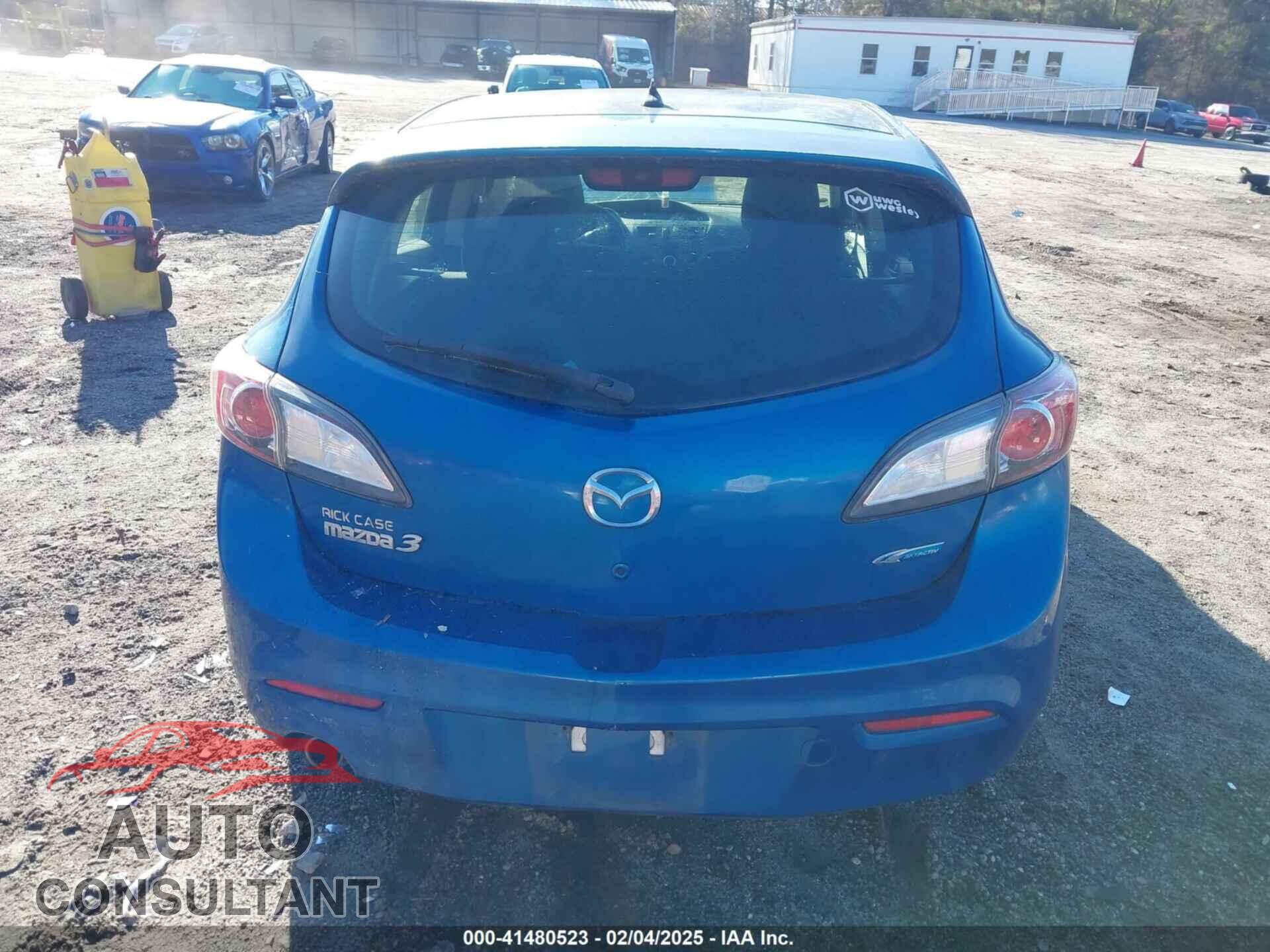 MAZDA MAZDA3 2012 - JM1BL1L71C1664580