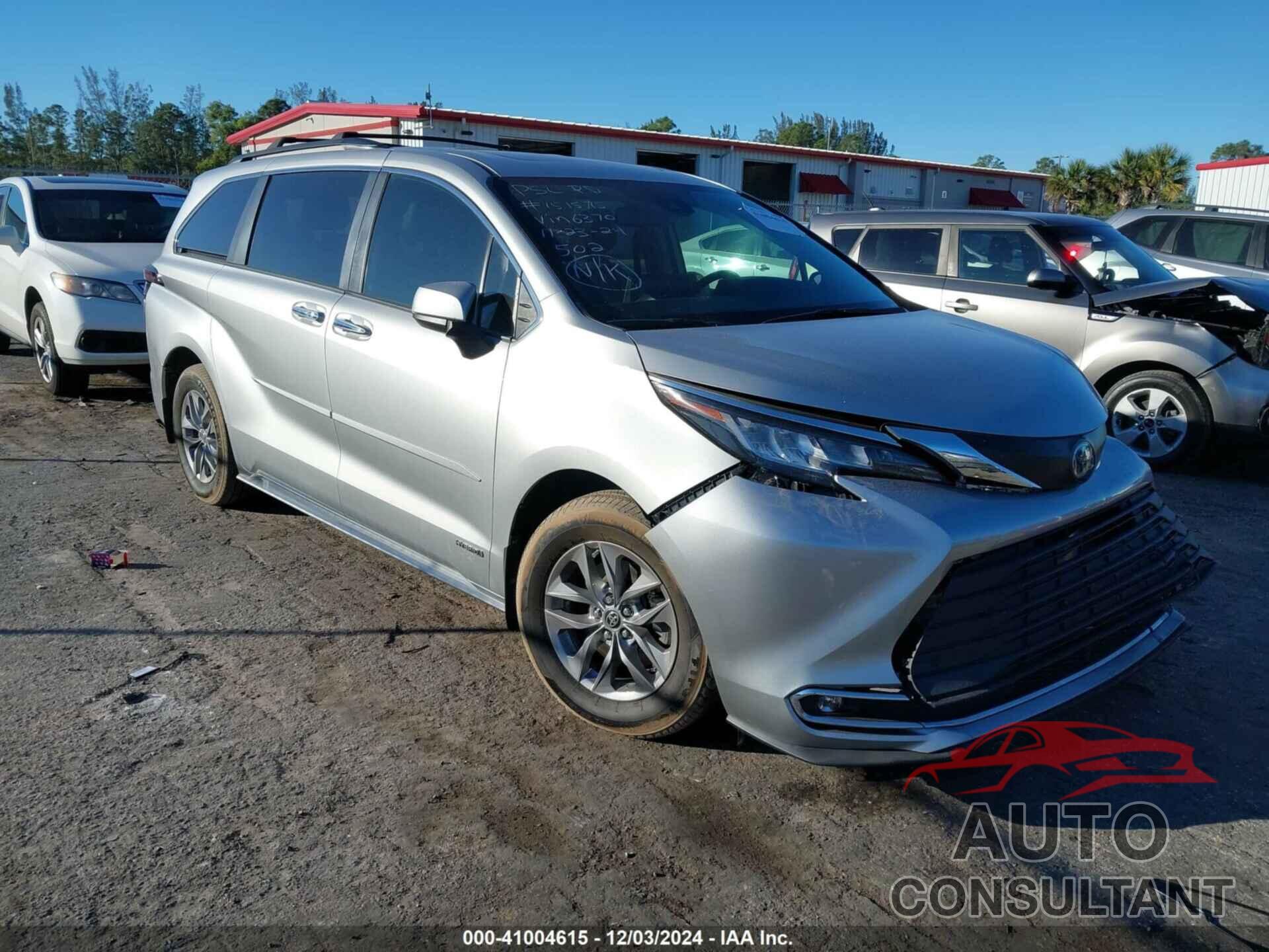 TOYOTA SIENNA 2021 - 5TDYRKEC6MS066370