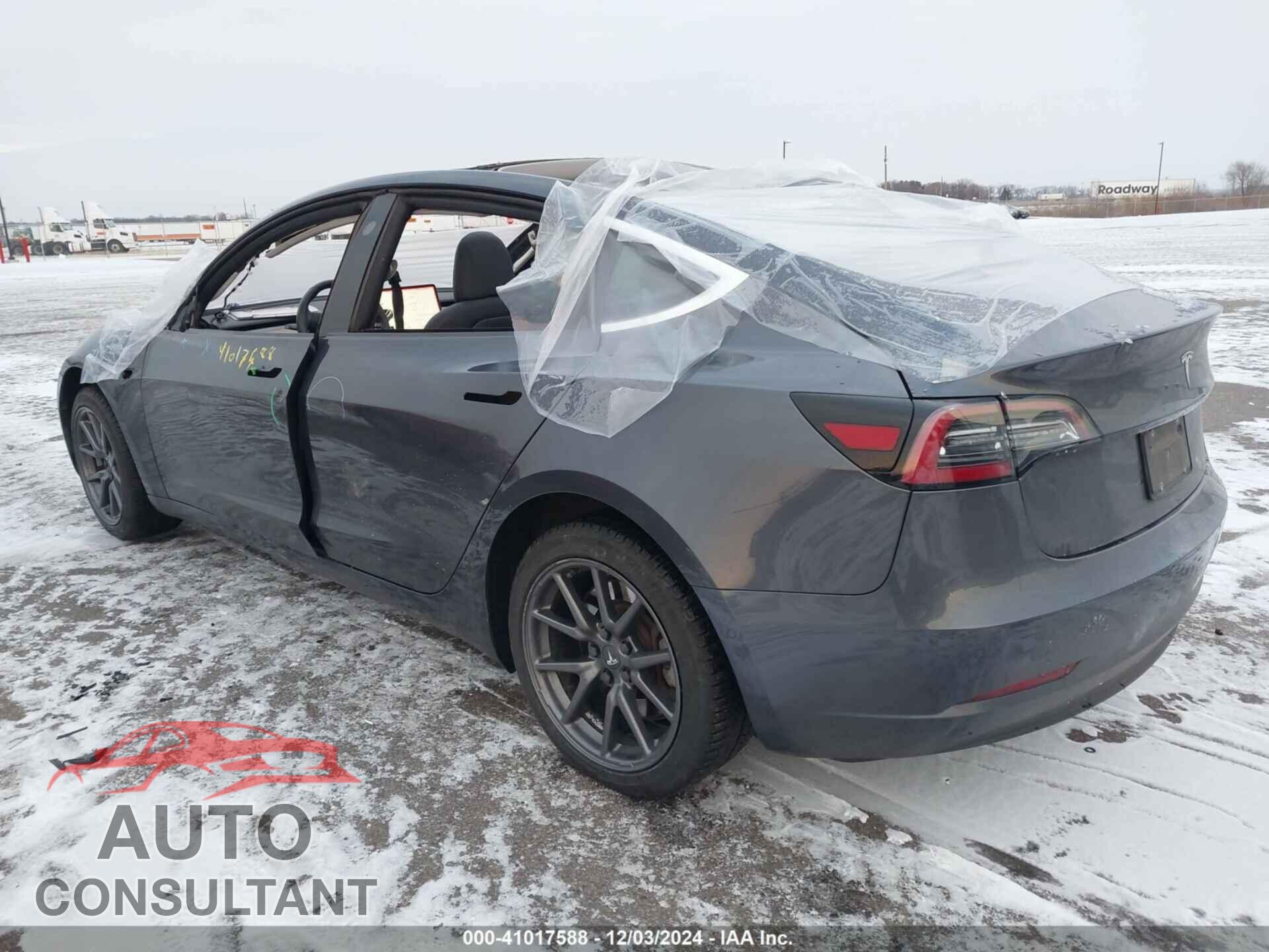 TESLA MODEL 3 2019 - 5YJ3E1EA7KF410921