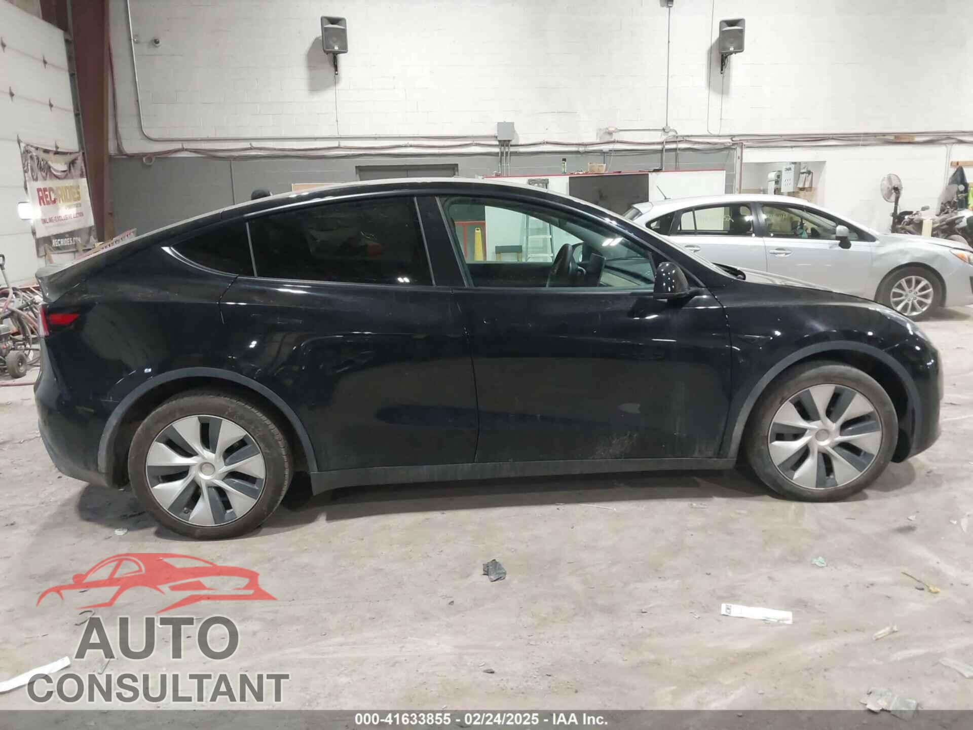TESLA MODEL Y 2021 - 5YJYGDEE2MF244461