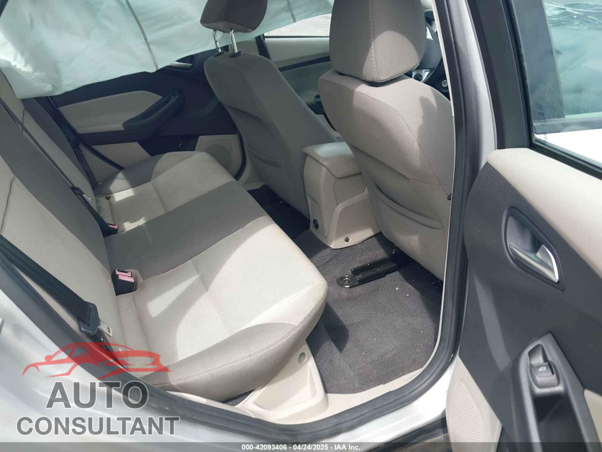 FORD FOCUS 2014 - 1FADP3F28EL272766