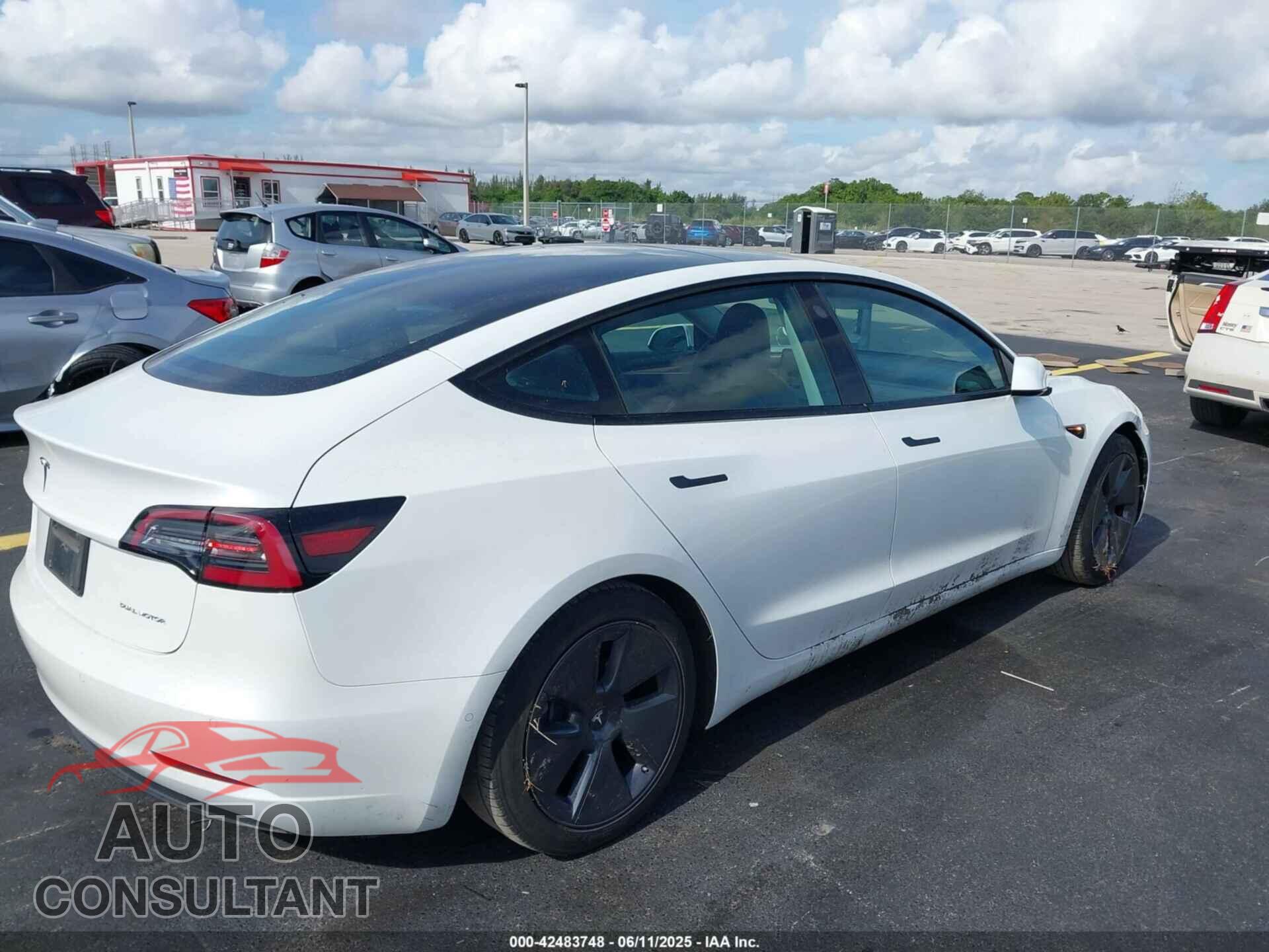 TESLA MODEL 3 2022 - 5YJ3E1EB6NF168930