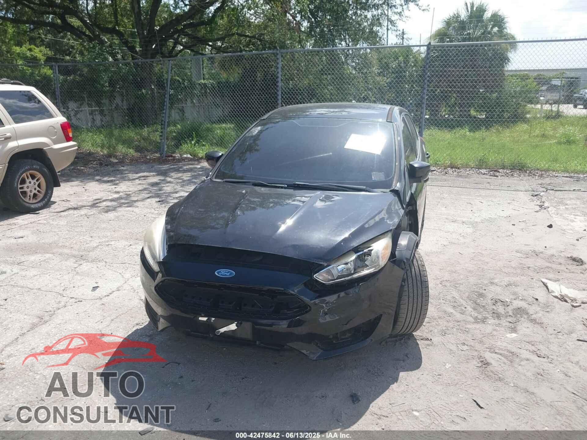 FORD FOCUS 2016 - 1FADP3K27GL213748