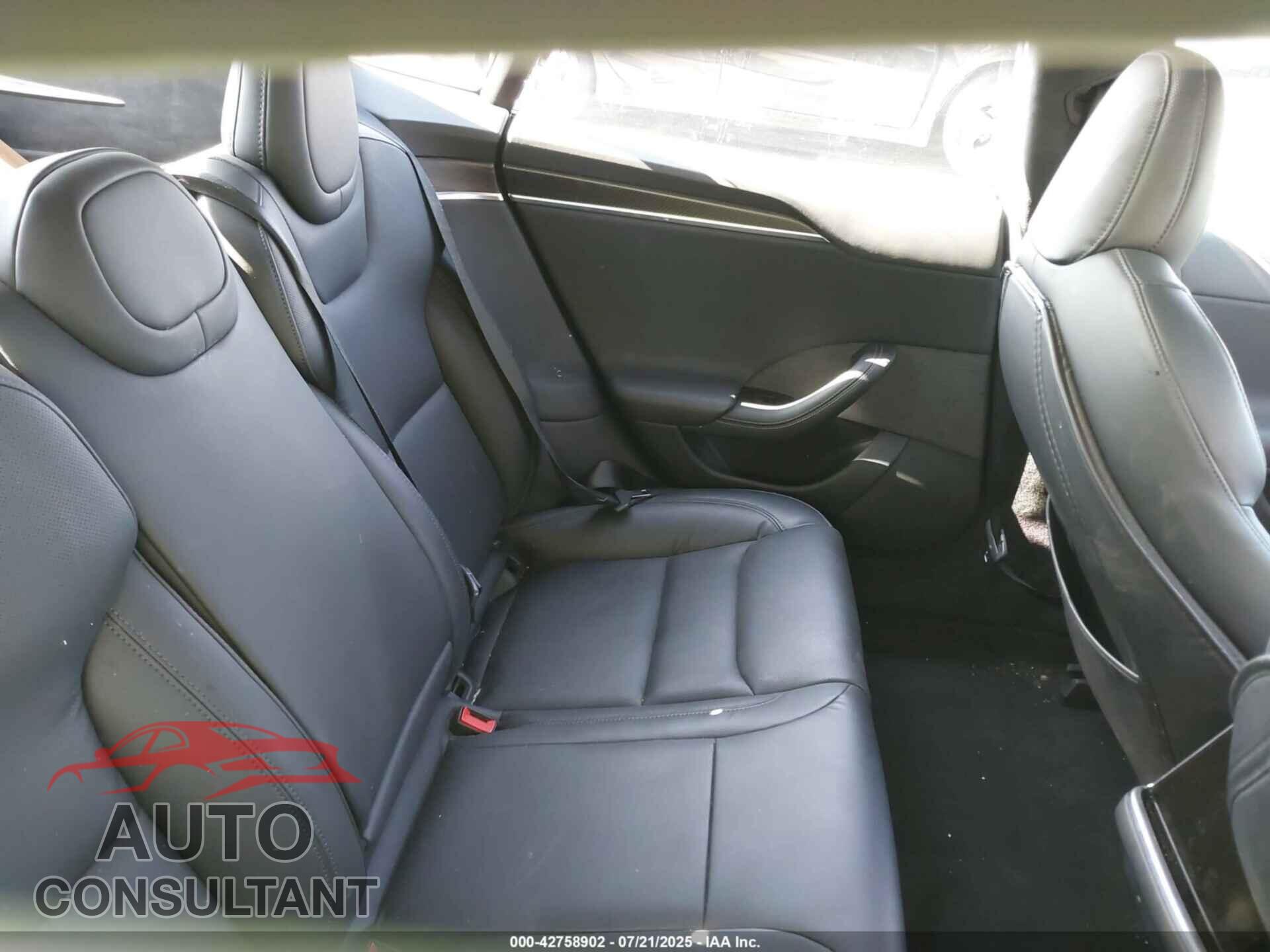 TESLA MODEL S 2023 - 5YJSA1E57PF508686