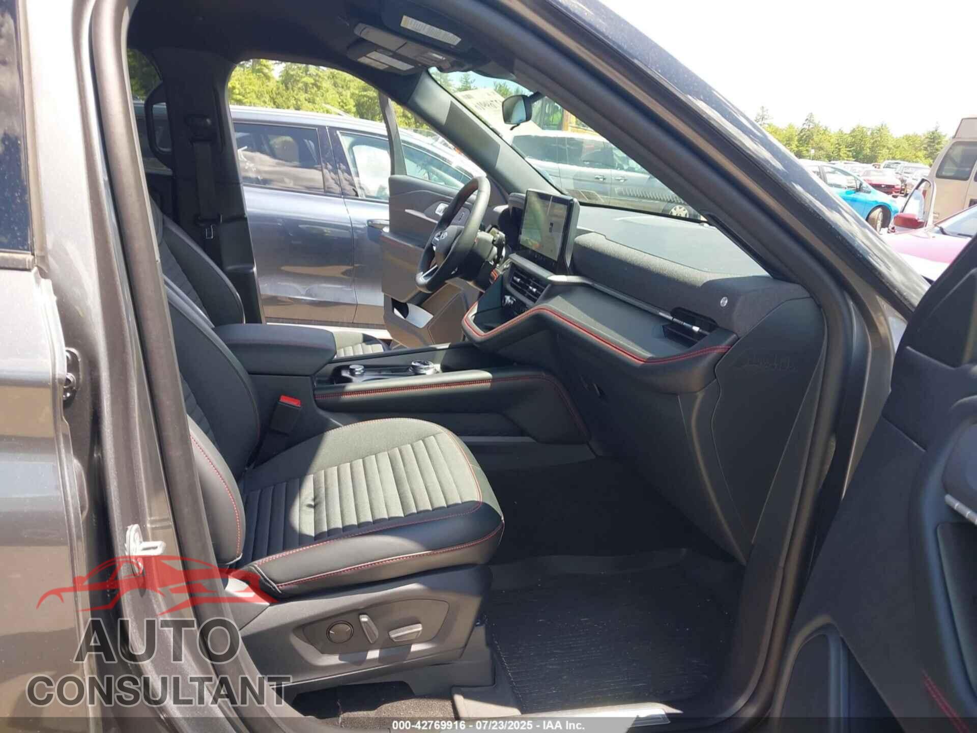 FORD EXPLORER 2025 - 1FMUK8KH3SGB21320