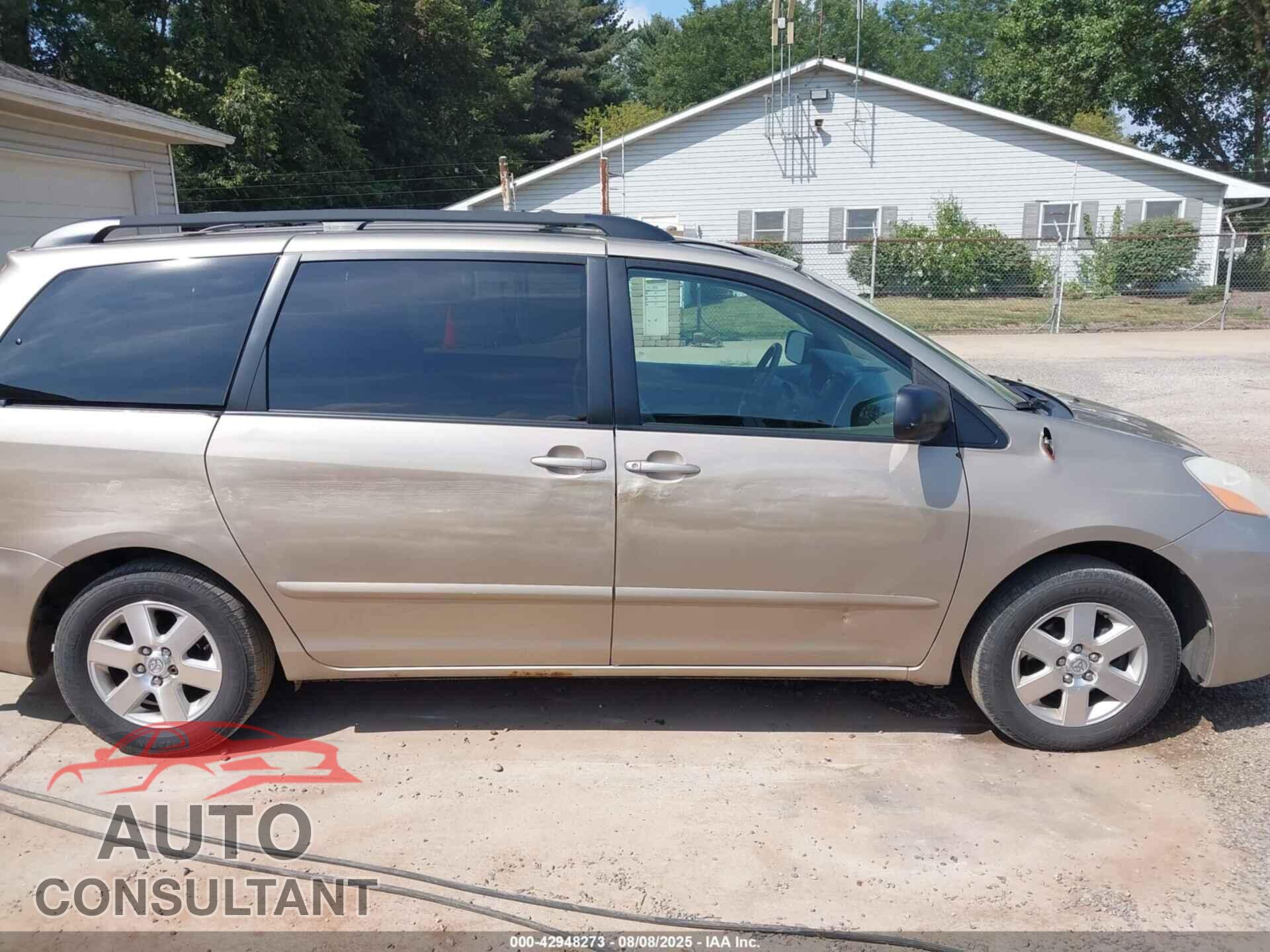 TOYOTA SIENNA 2010 - 5TDKK4CC4AS324731
