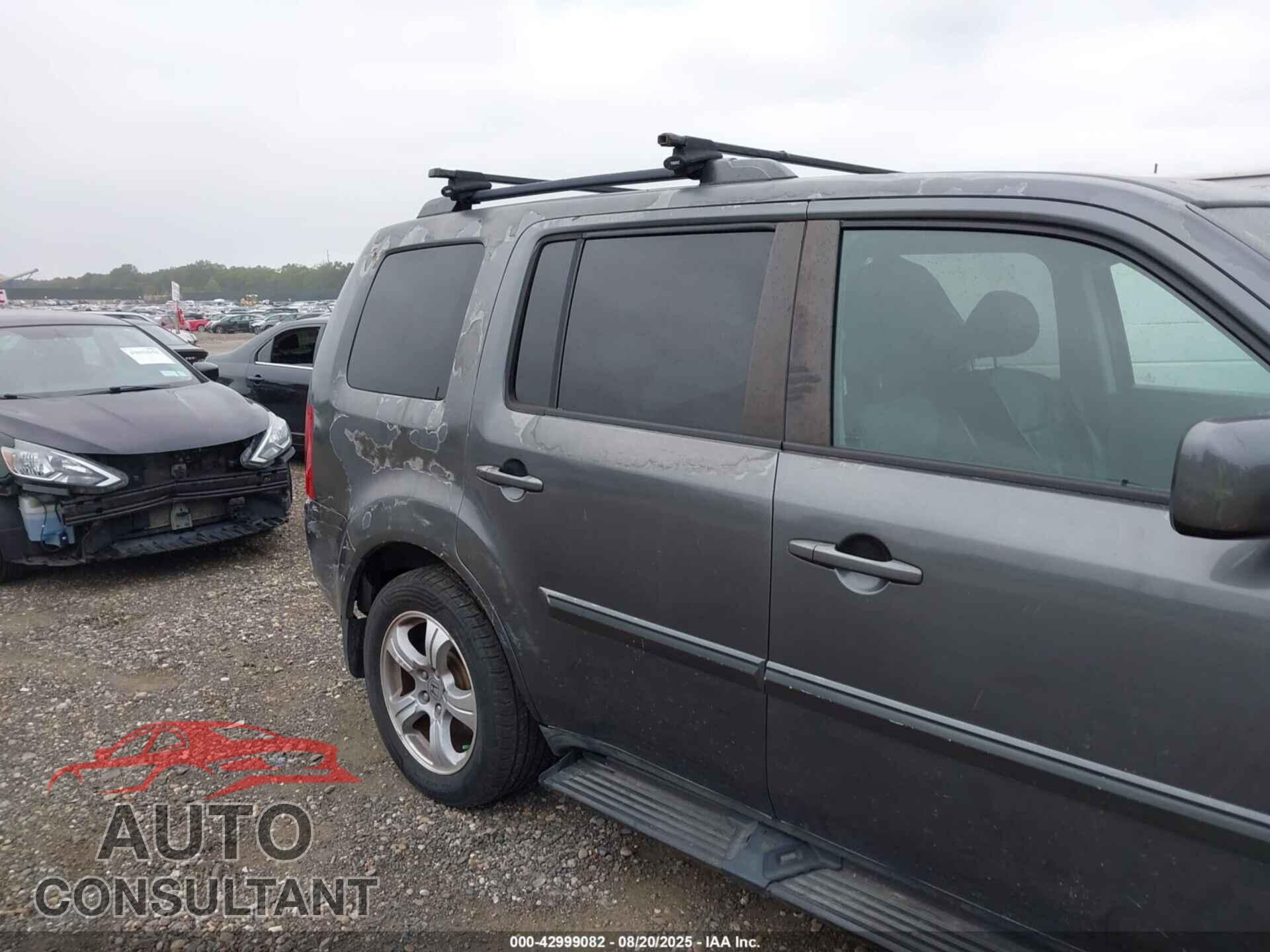HONDA PILOT 2013 - 5FNYF4H56DB002982