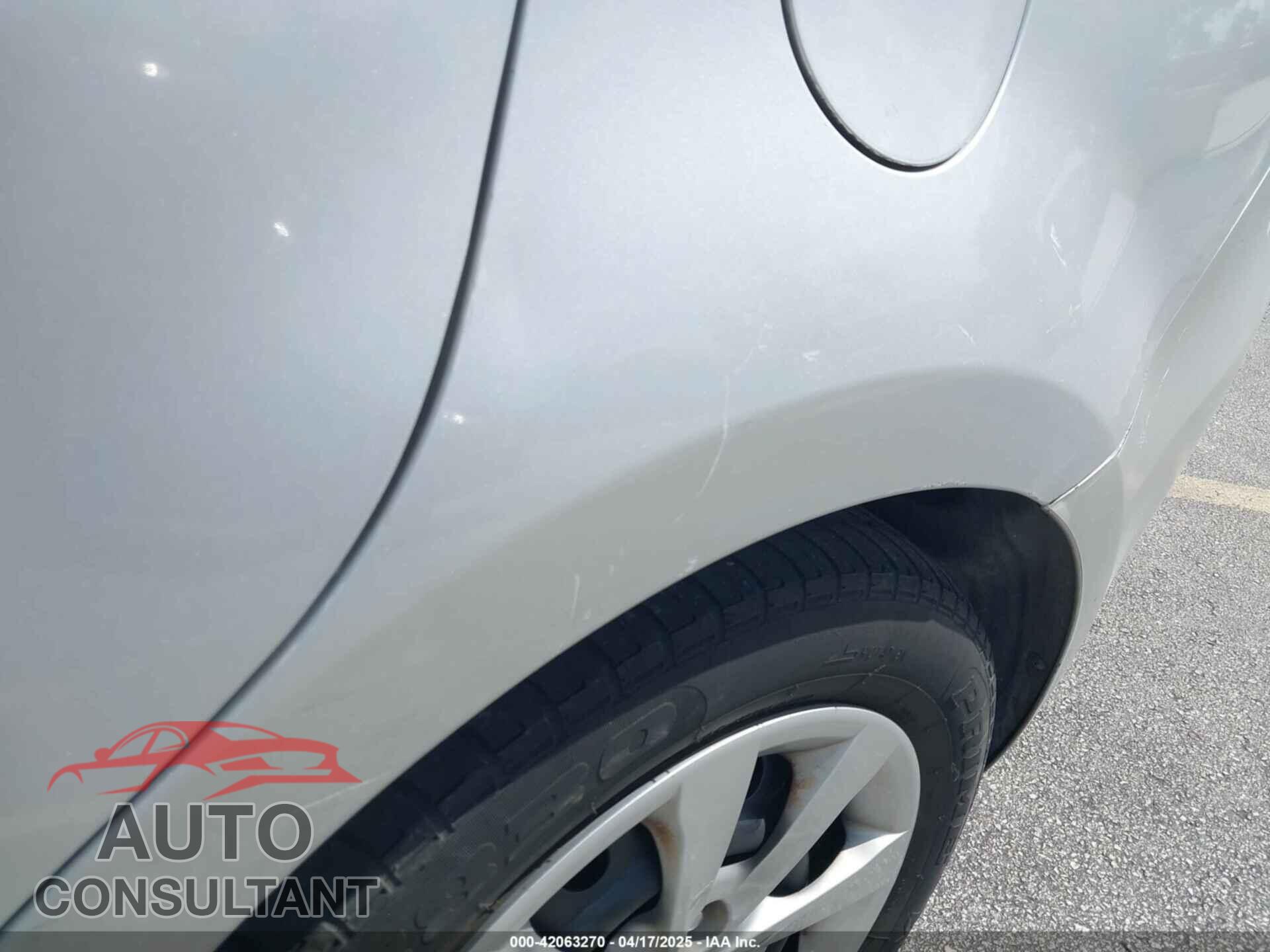 KIA RIO 2017 - KNADM4A32H6044013