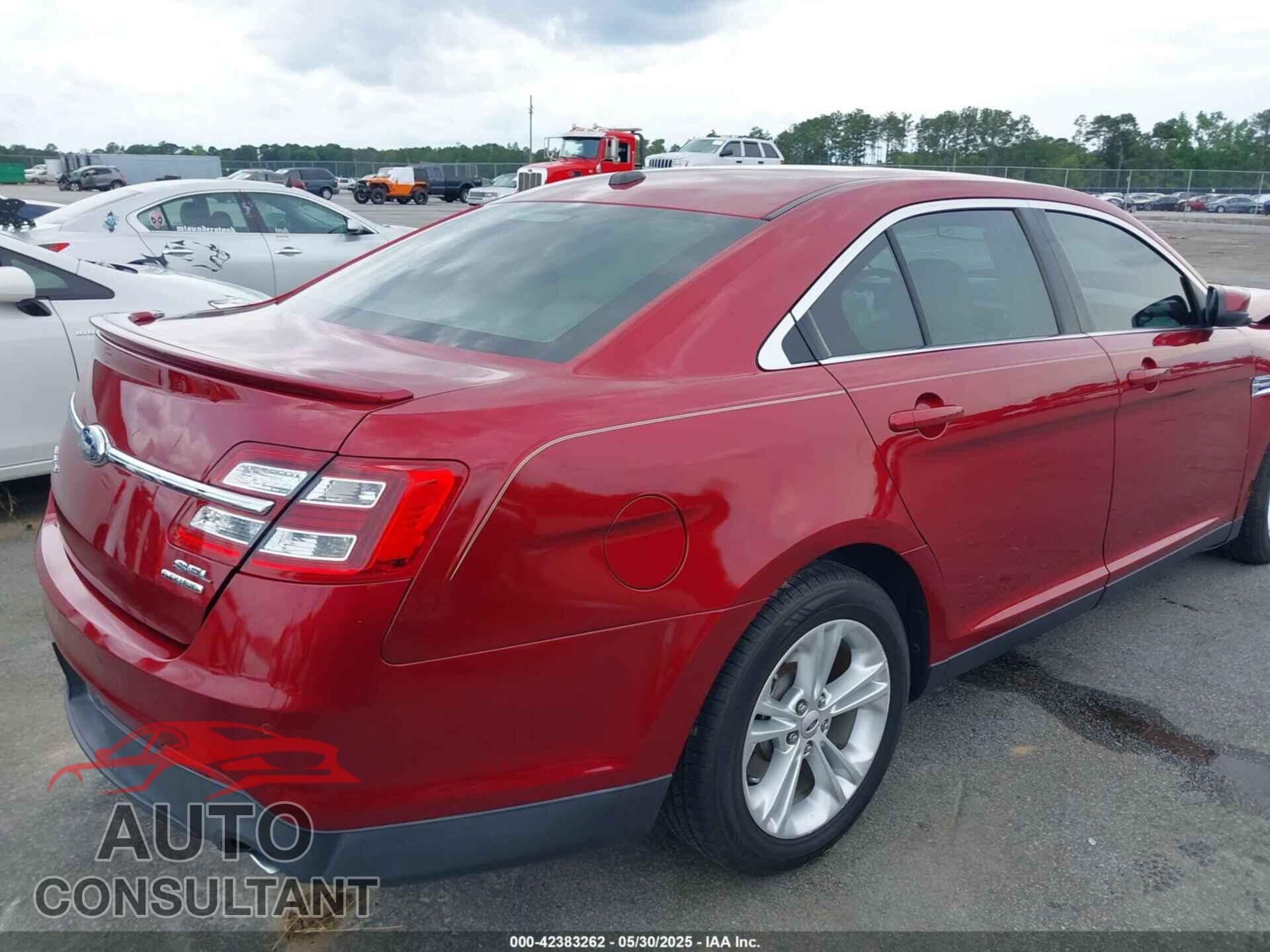 FORD TAURUS 2013 - 1FAHP2E87DG220103