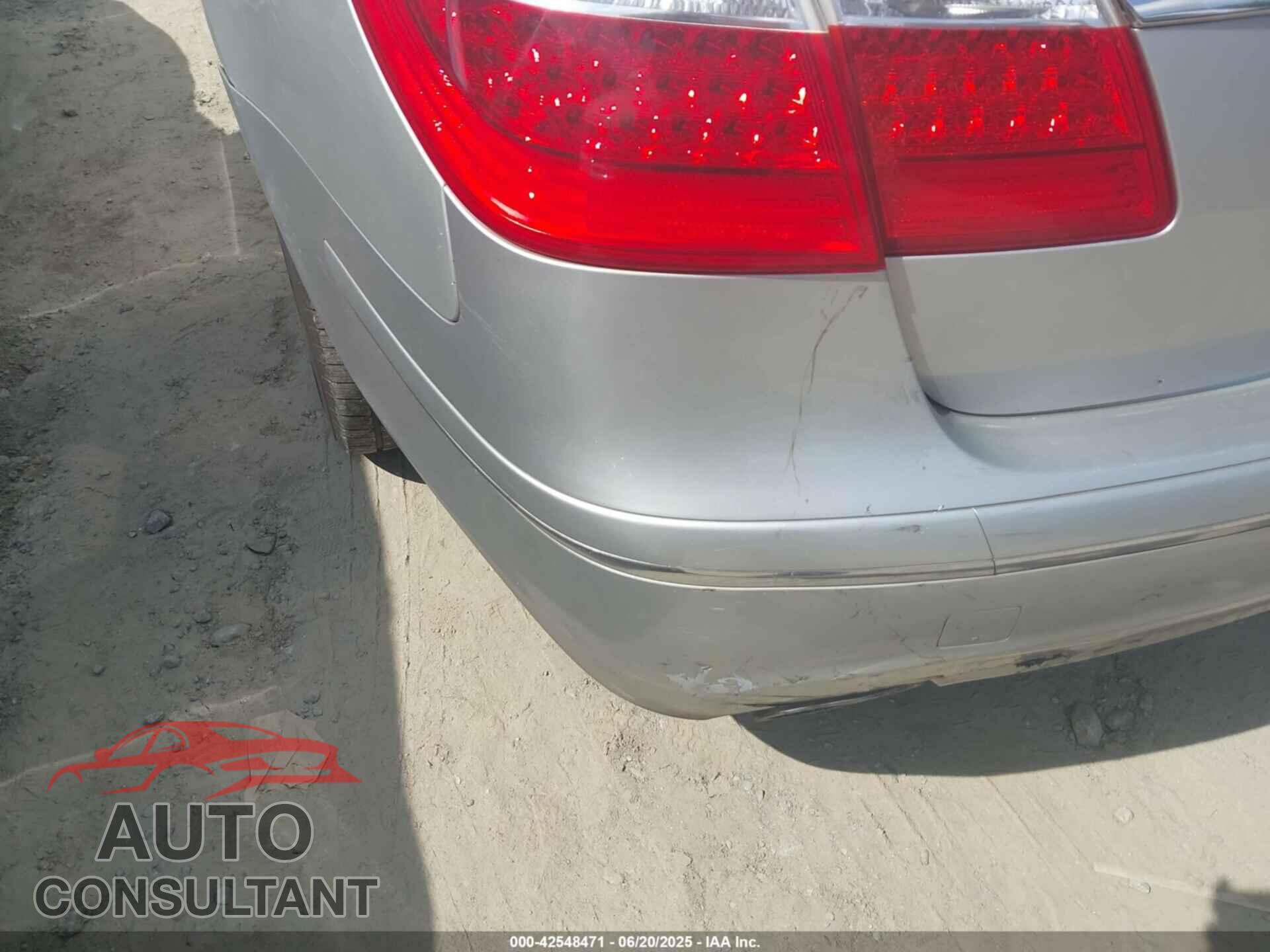 HYUNDAI GENESIS 2011 - KMHGC4DE7BU138645