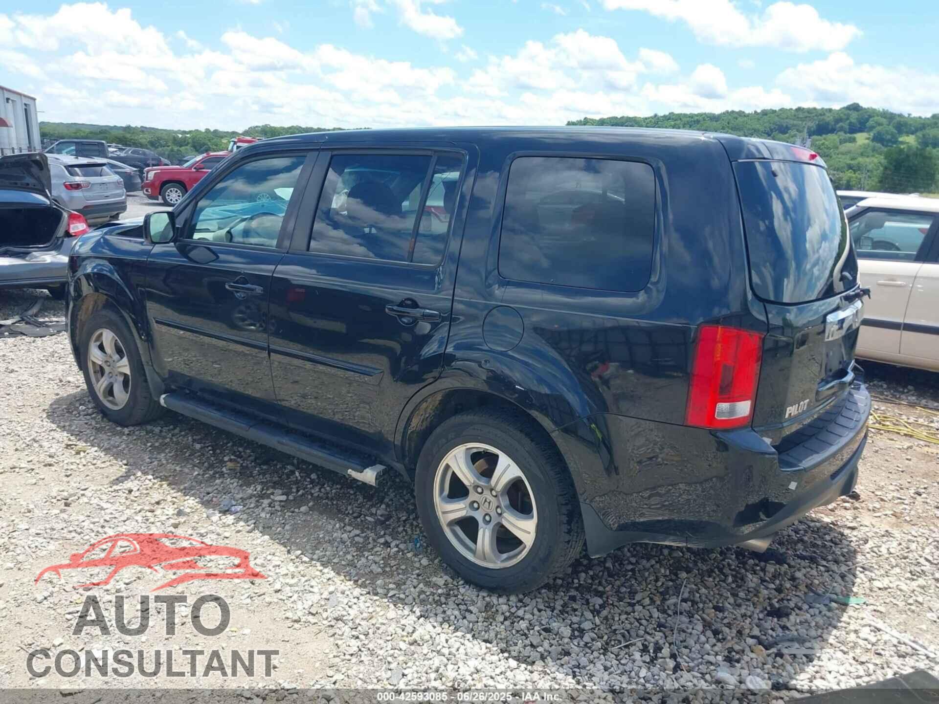 HONDA PILOT 2013 - 5FNYF4H54DB037536