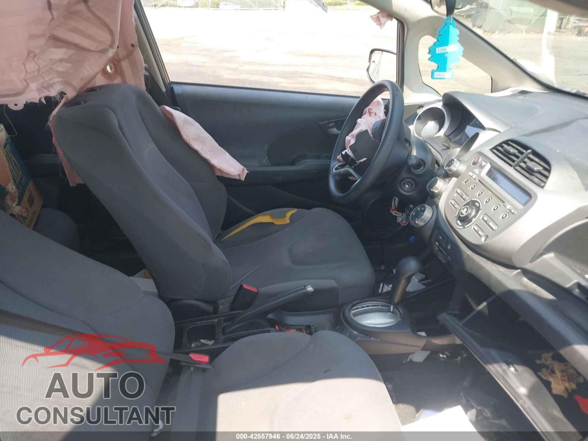 HONDA FIT 2012 - JHMGE8H37CS005670