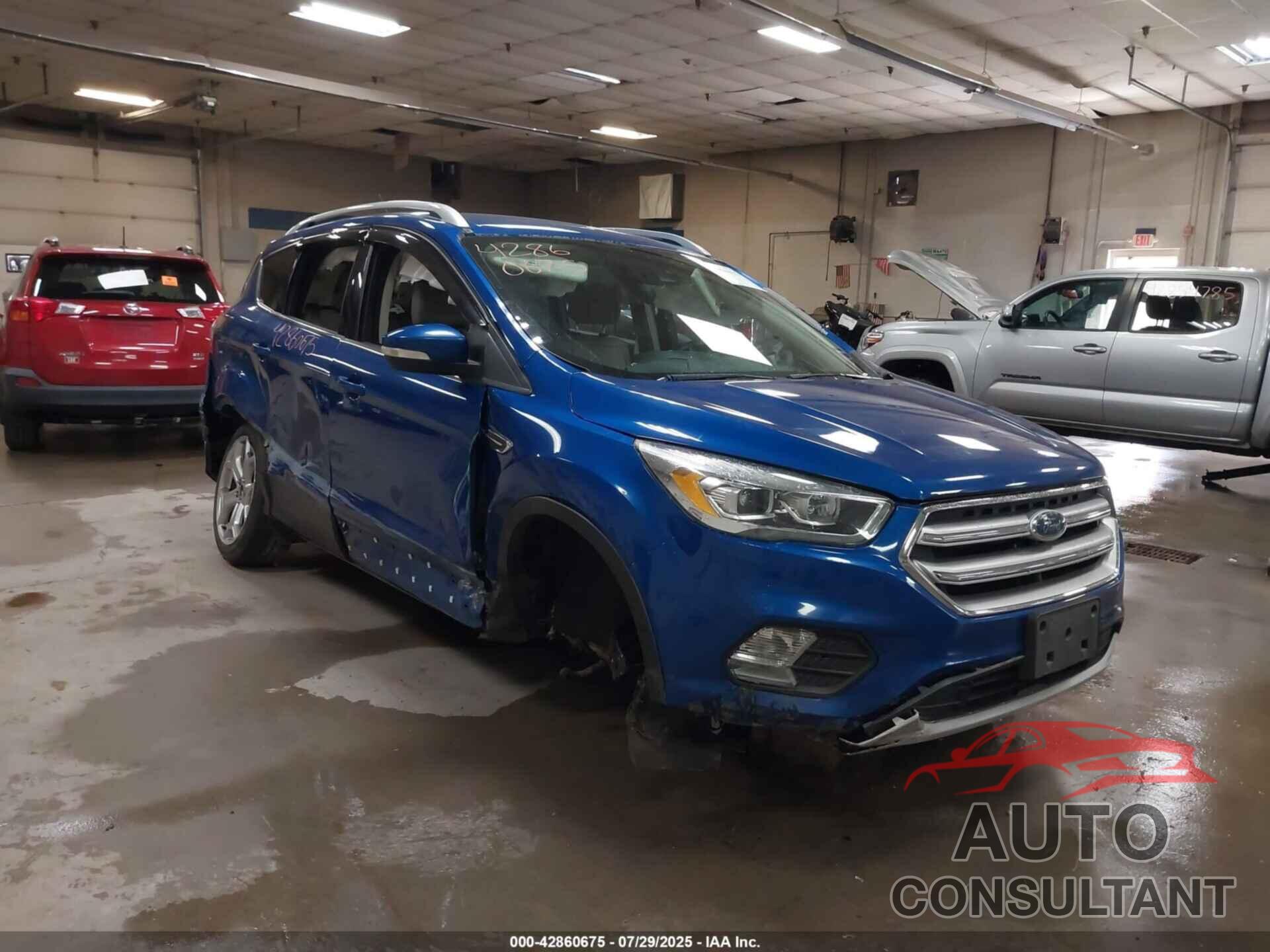 FORD ESCAPE 2017 - 1FMCU9J9XHUA97789