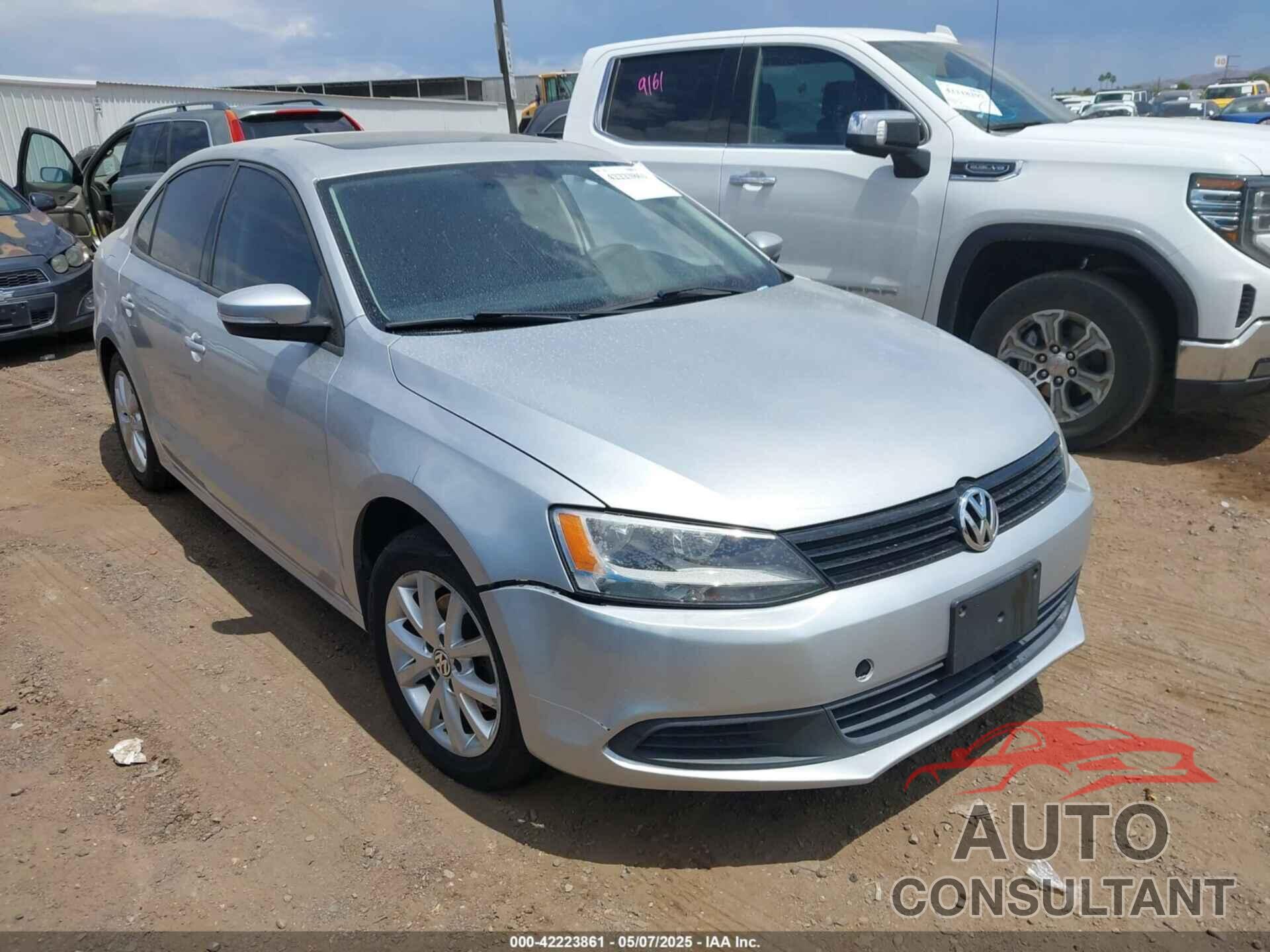 VOLKSWAGEN JETTA 2011 - 3VWDZ7AJ9BM324911