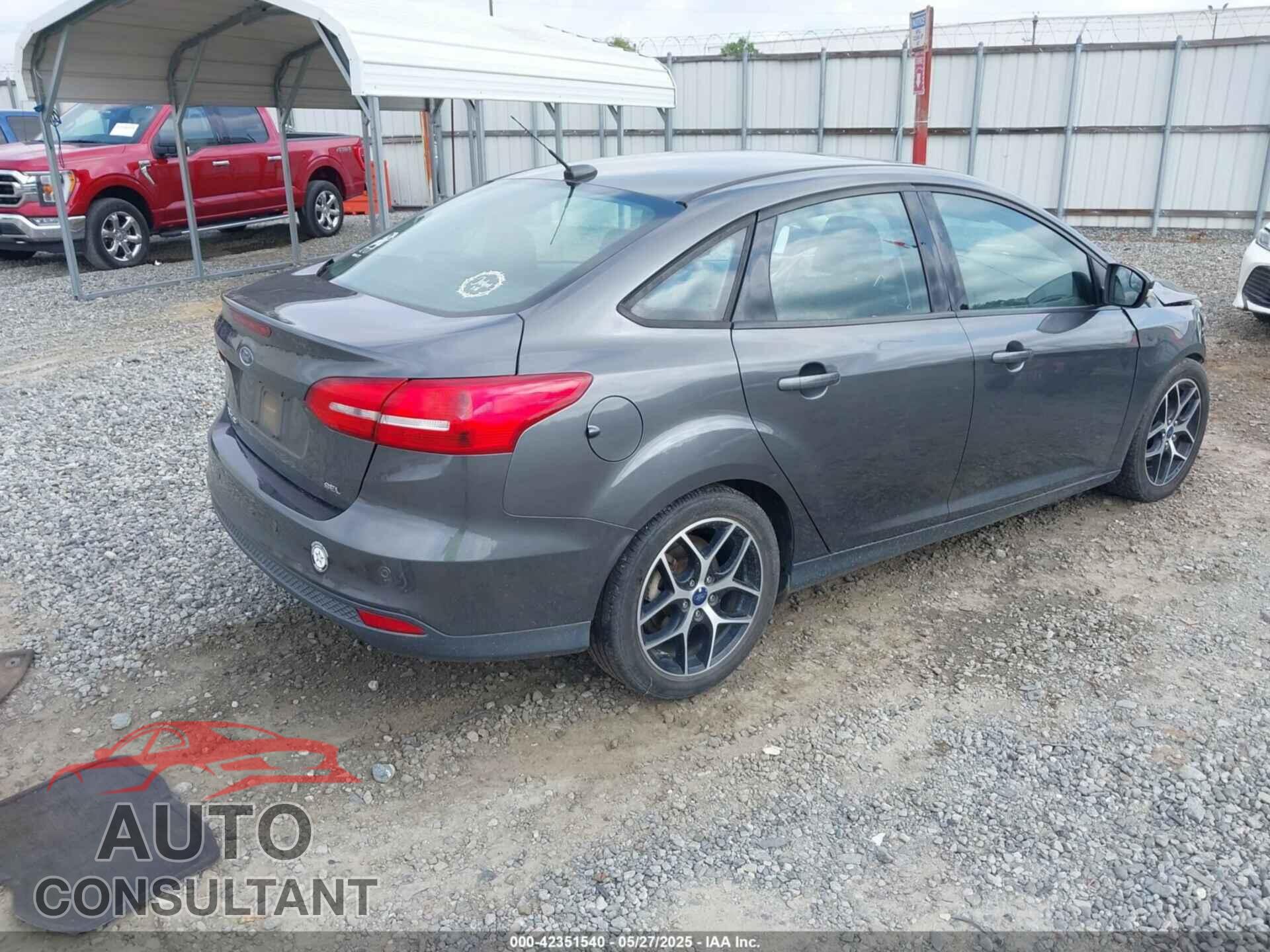 FORD FOCUS 2017 - 1FADP3H29HL225375