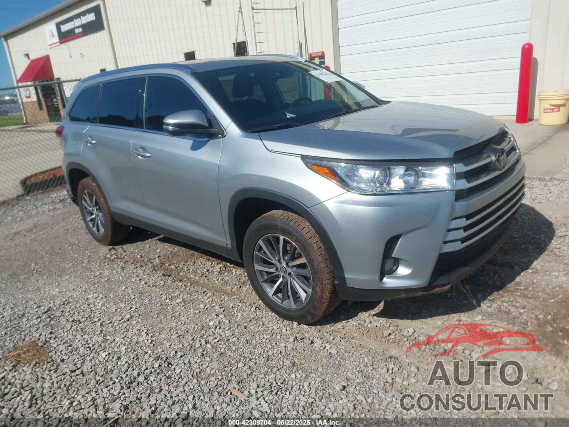 TOYOTA HIGHLANDER 2019 - 5TDKZRFHXKS333564