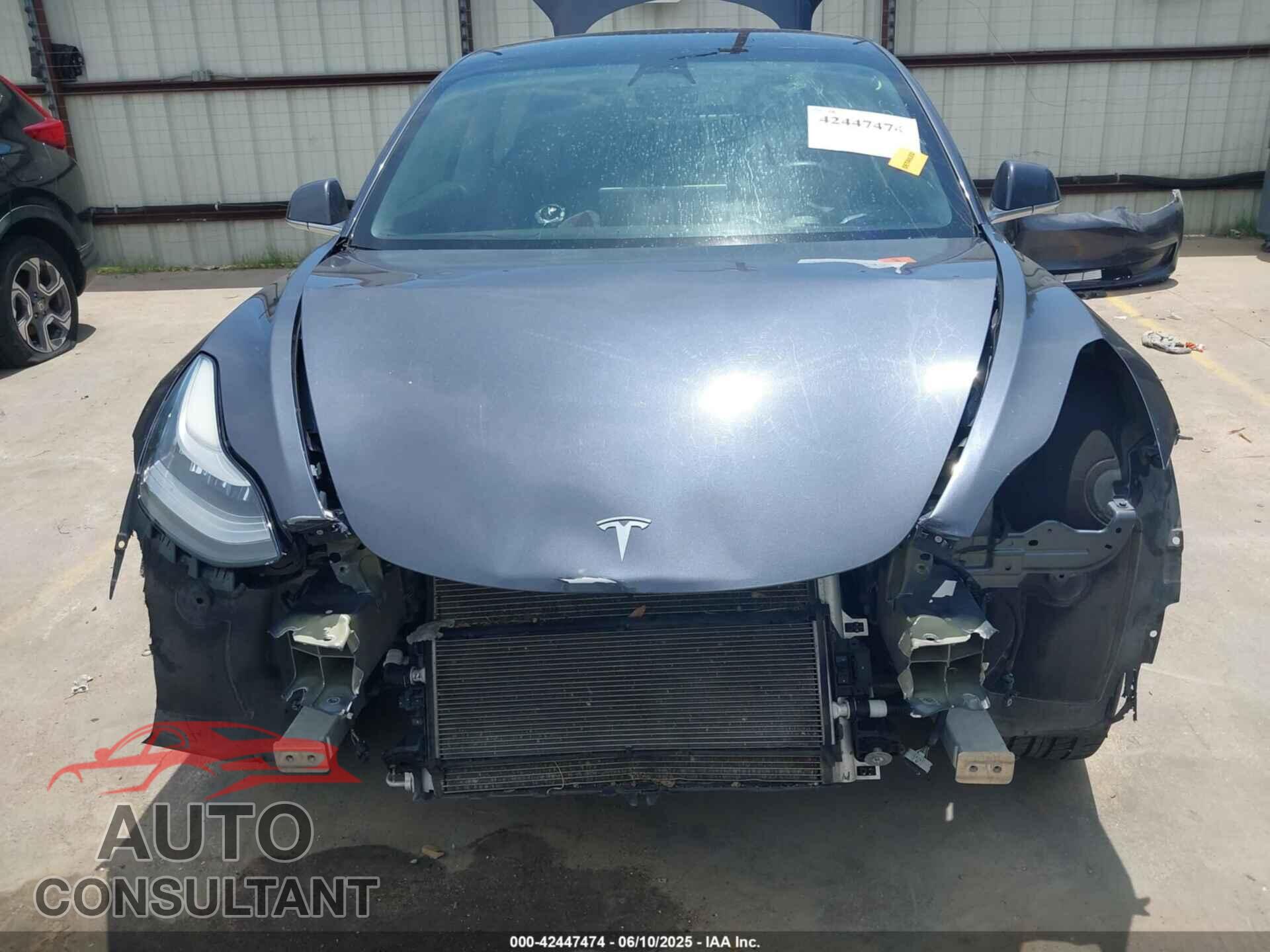 TESLA MODEL 3 2018 - 5YJ3E1EA5JF020138
