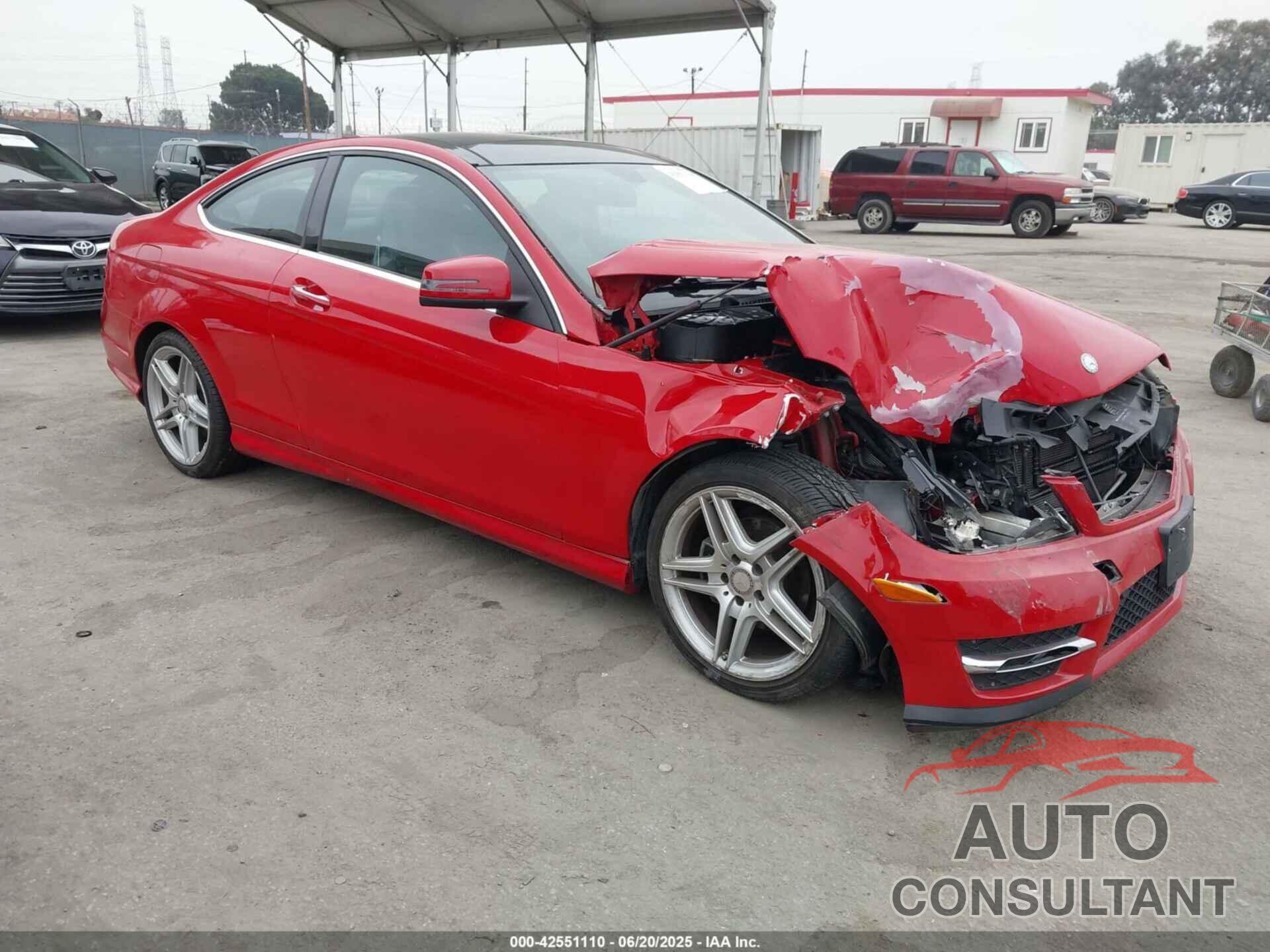 MERCEDES-BENZ C 250 2014 - WDDGJ4HB4EG300833