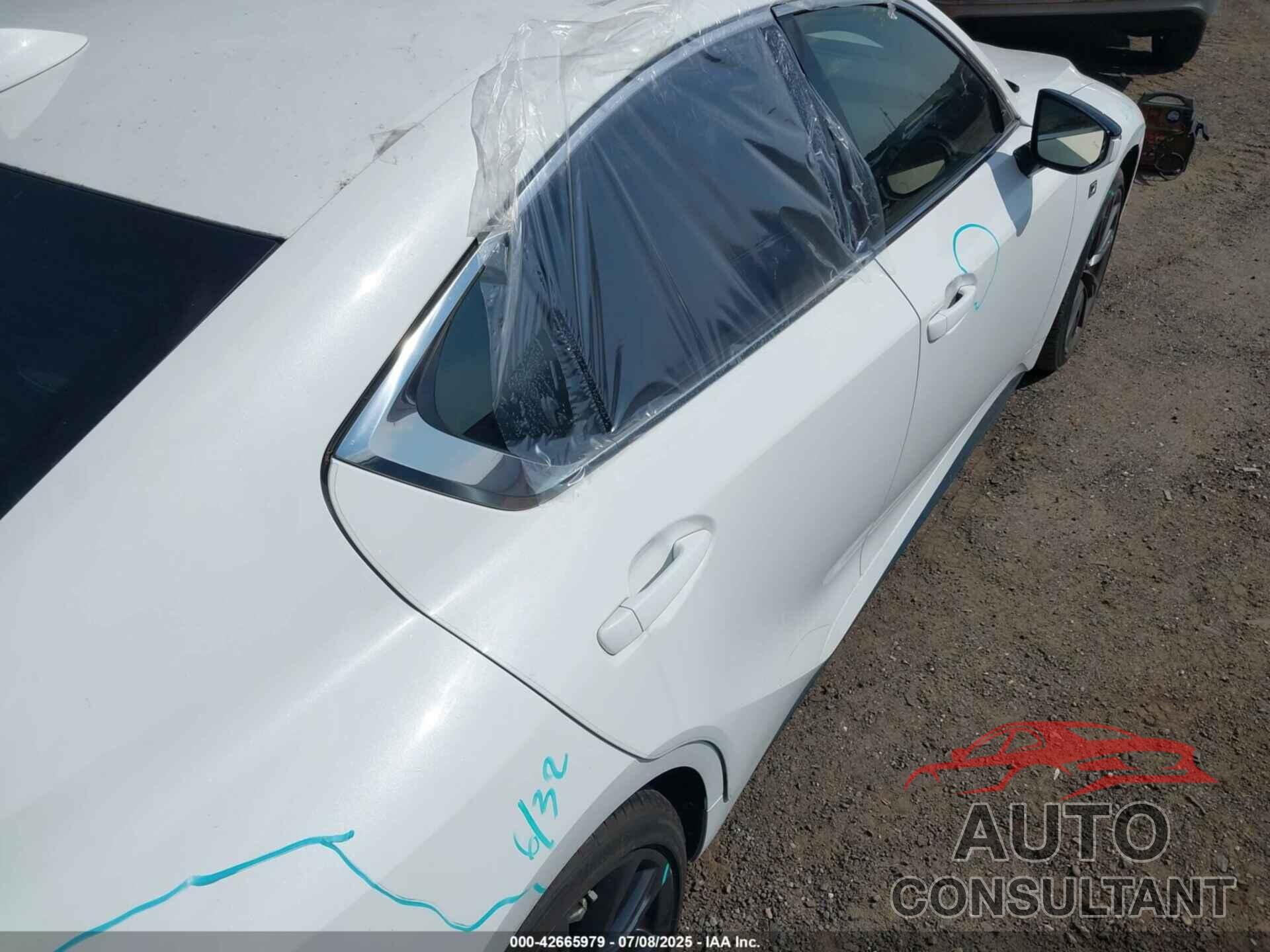 LEXUS IS 350 2022 - JTHGZ1E20N5026076